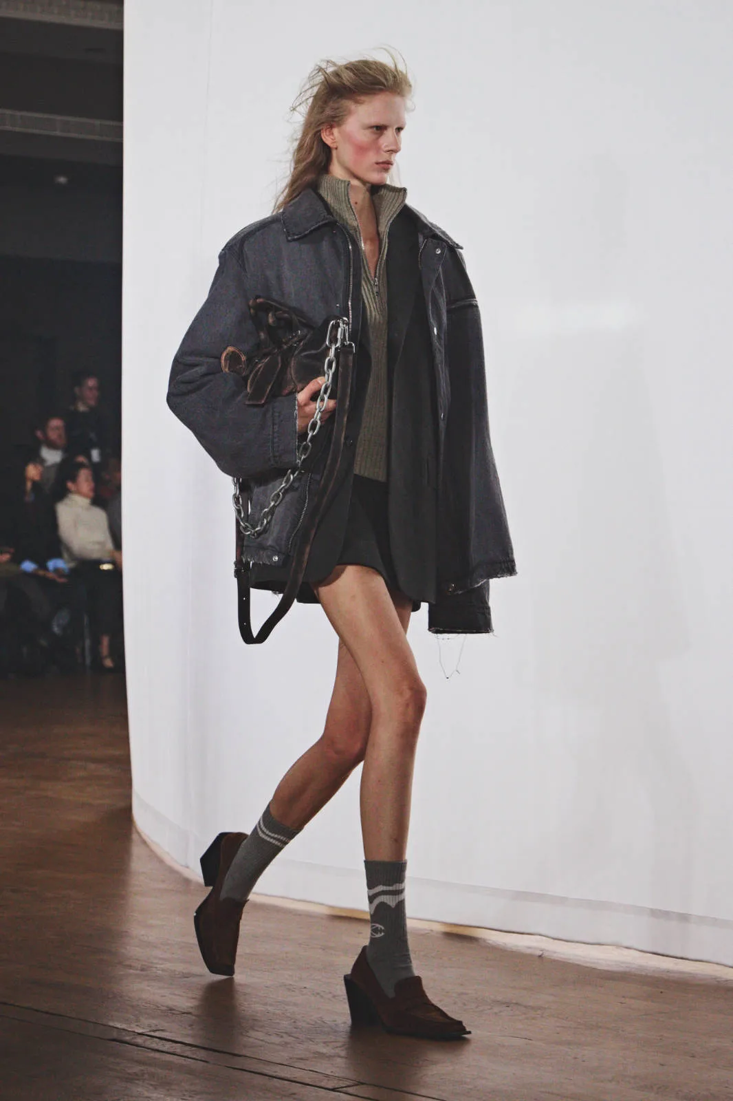 Camperlab_fw26_runway_press_look_04