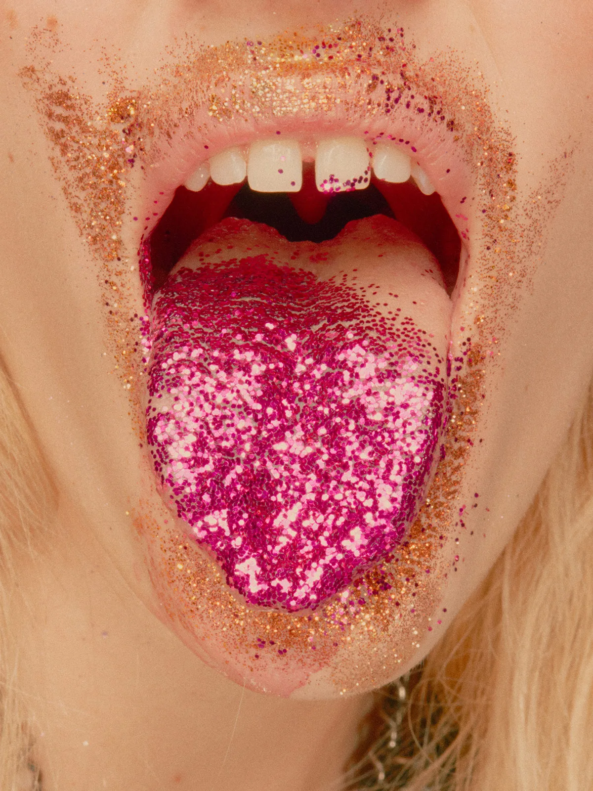 Willand Joan Metalmagazine 5.jpg