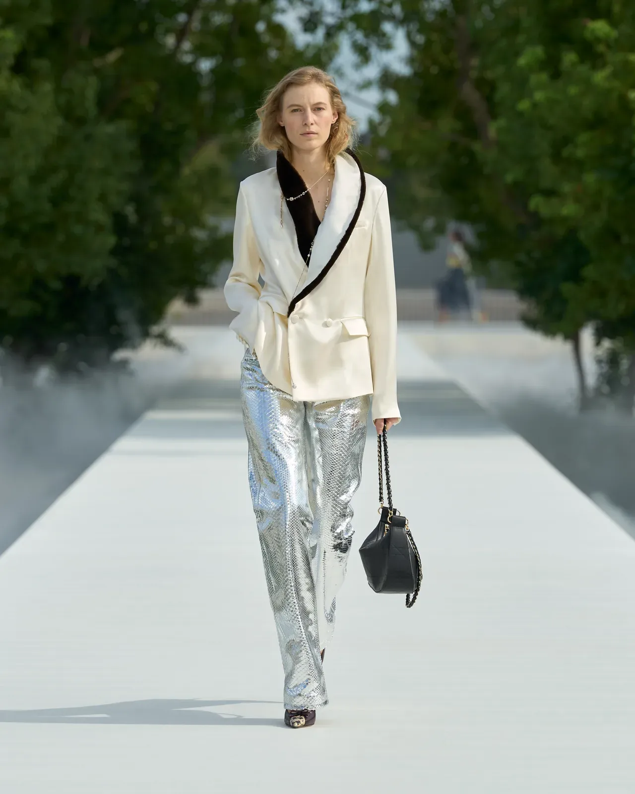 metal-dior-ss27-05.webp