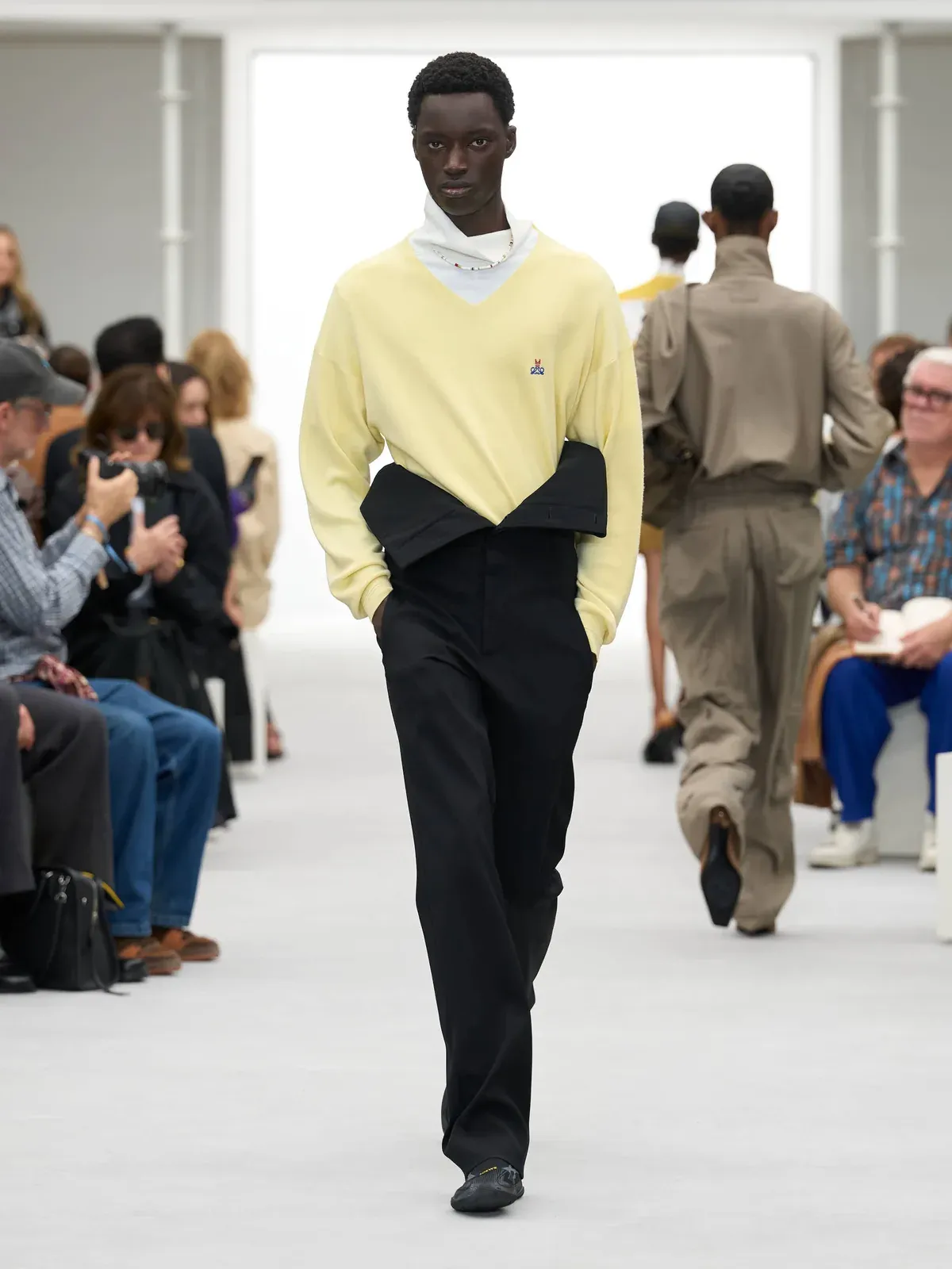 metal-loewe-ss27-28
