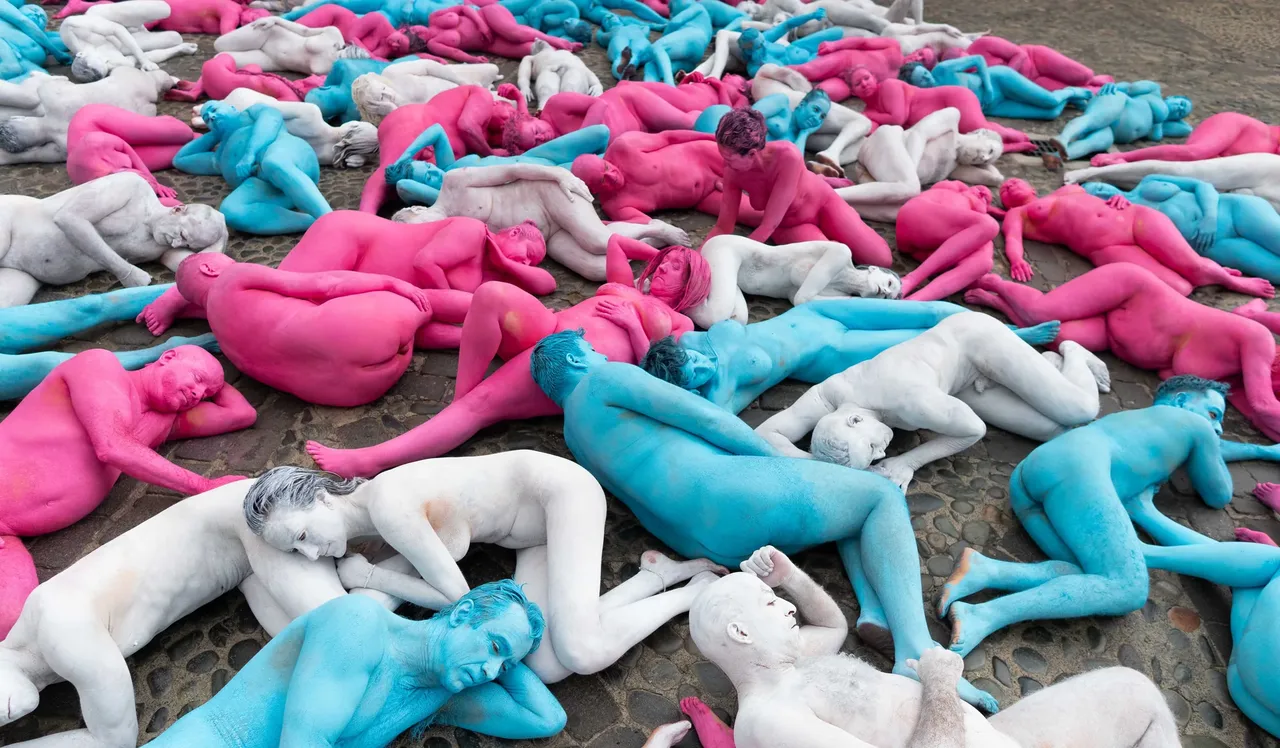 metal-spencer-tunick-edit-11