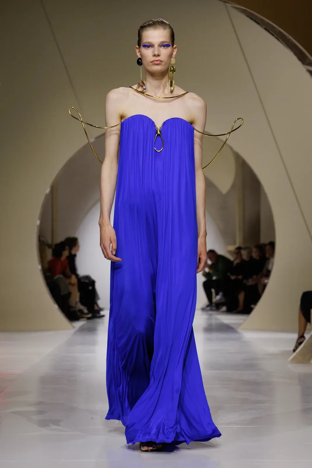 metal-givenchy-ss27-32