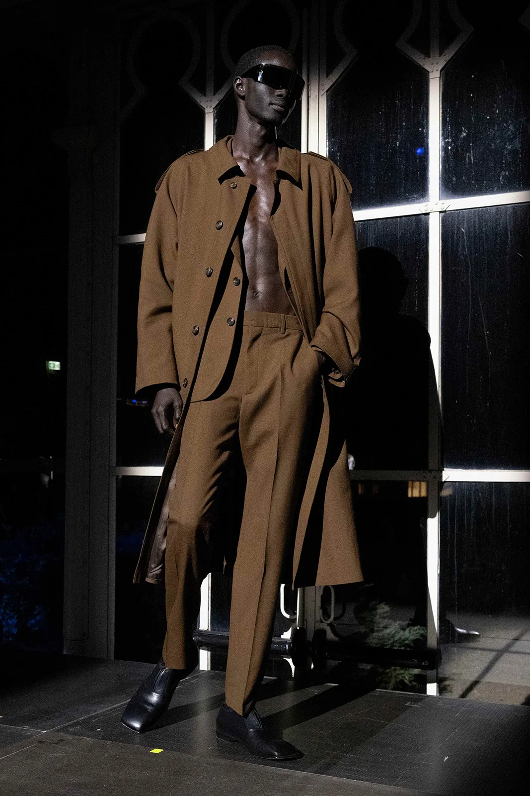 look0007