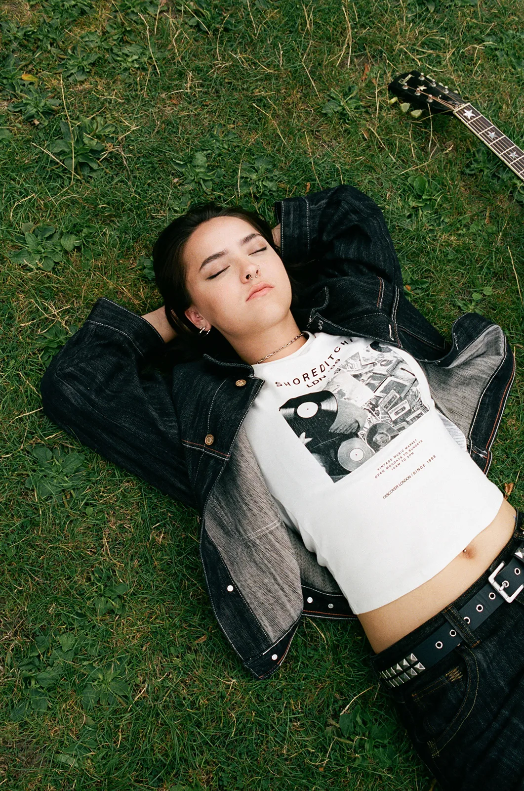 BERSHKA-MUSIC---Jenna-Doe_4