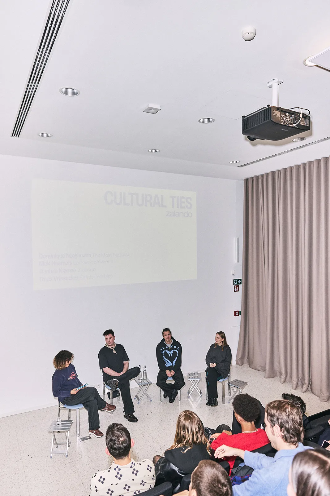 Zalando_Cultural_Ties_Project_RobinJorisDullers_283