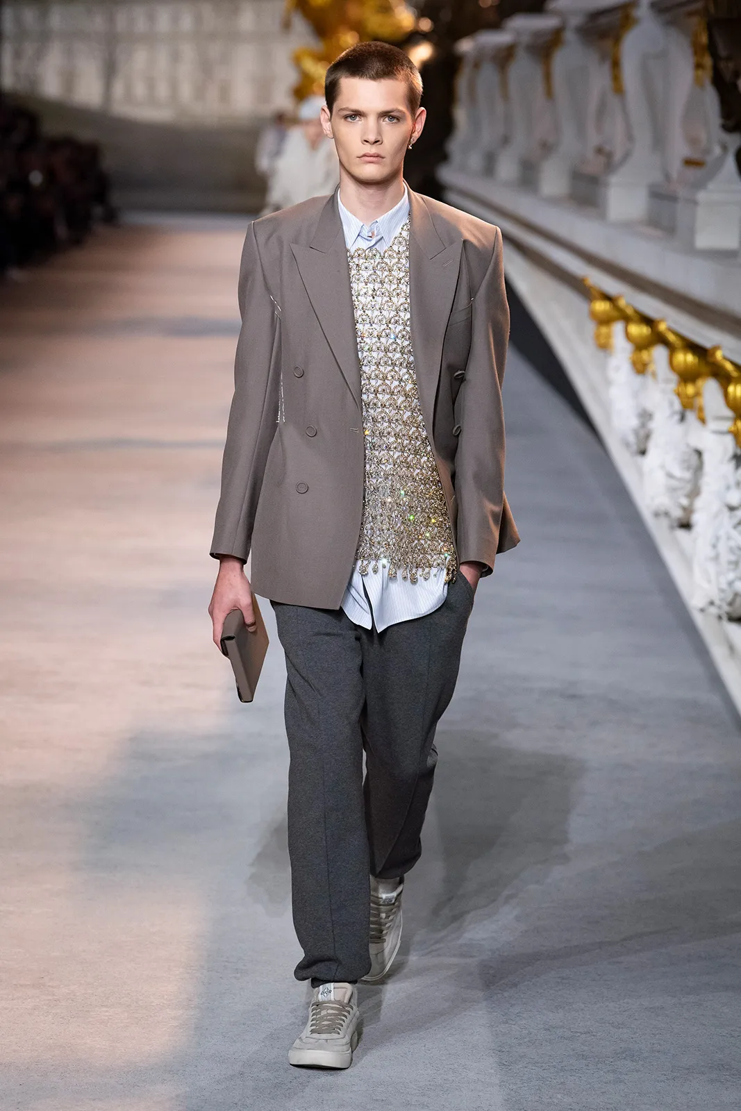 Dior Men W22 23 16.jpg