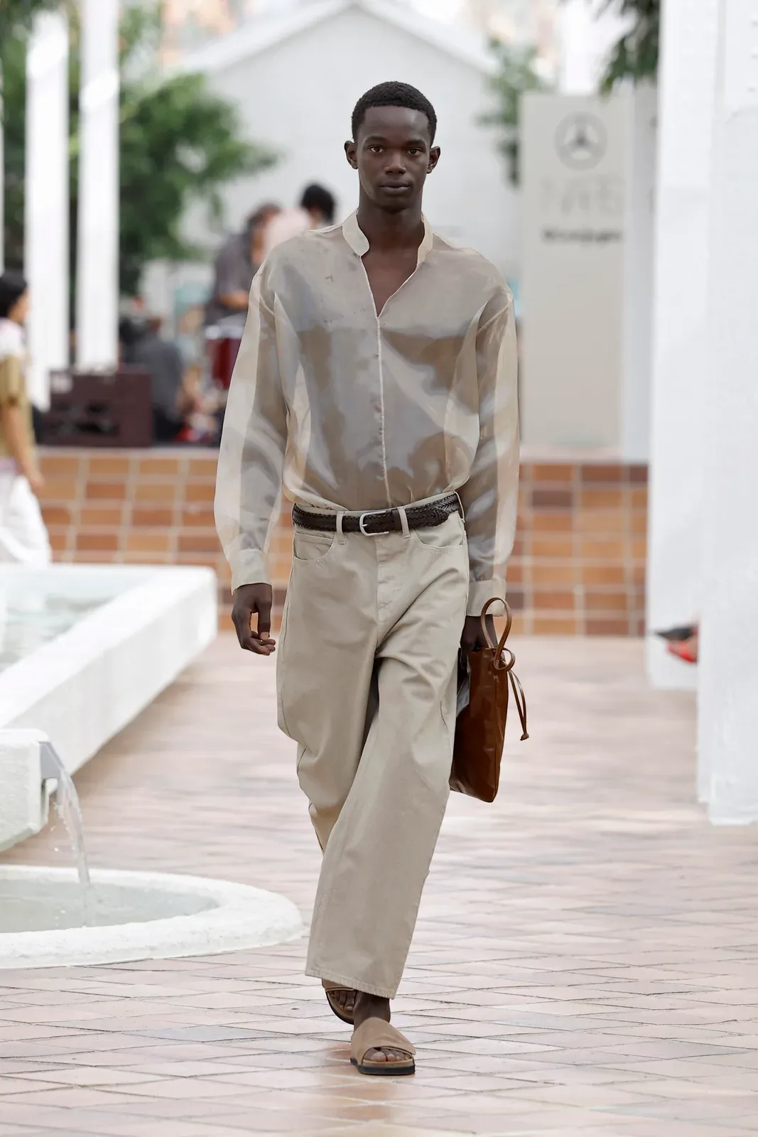 metal-adolfo-dominguez-ss27-26