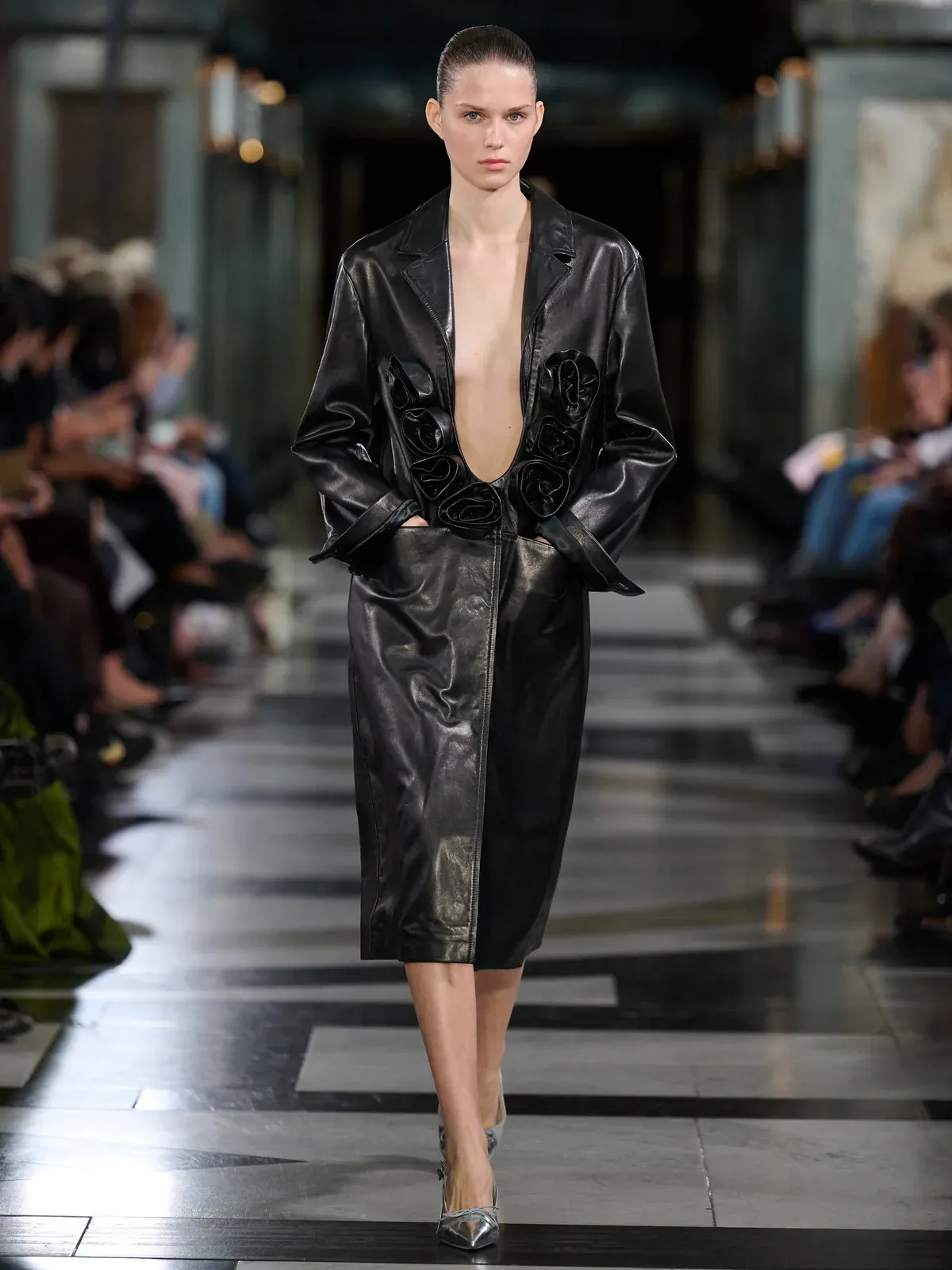 metal-london-fashion-week-ss27-simone-rocha-05
