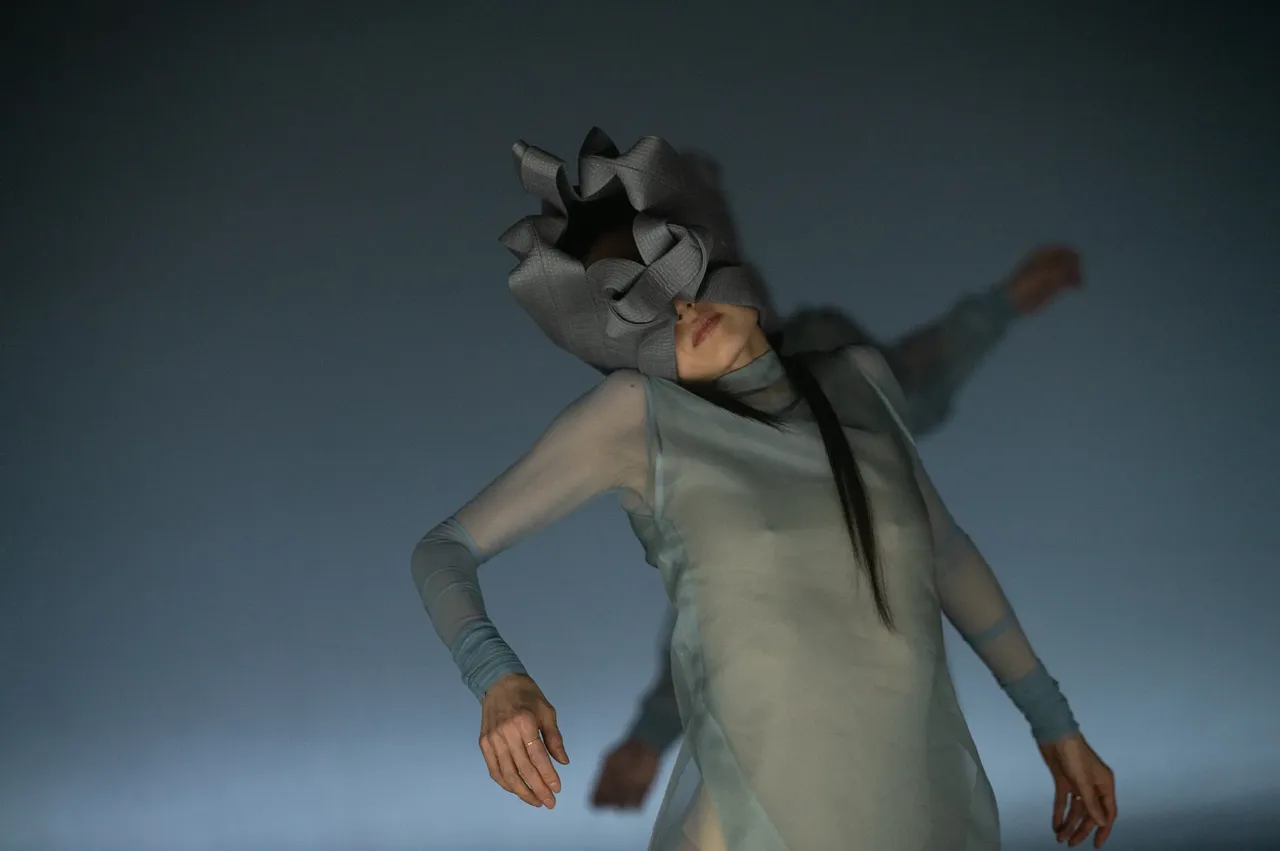 metal-sasha-waltz-13