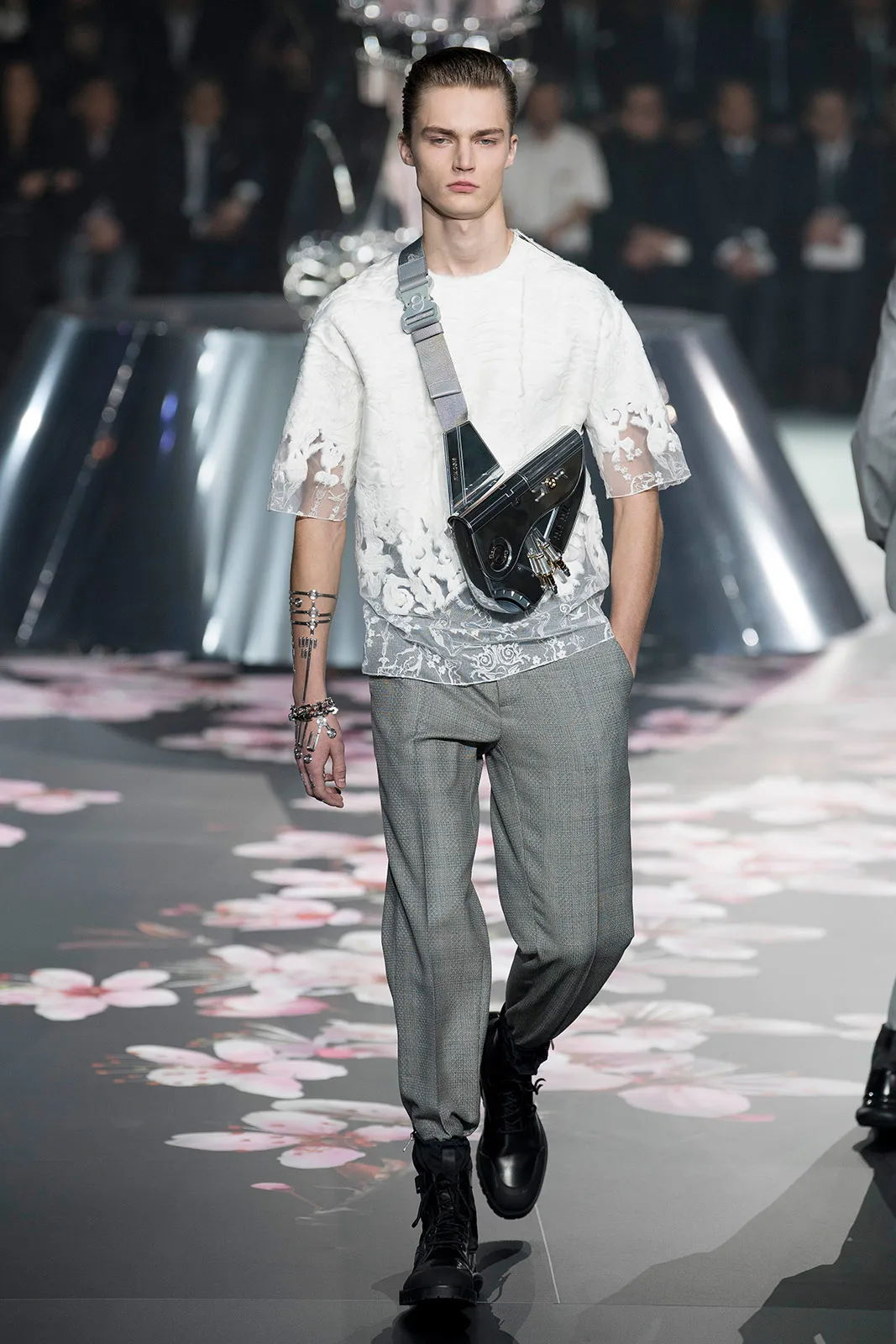 Dior Mens Pre Fall 2019 Look 04