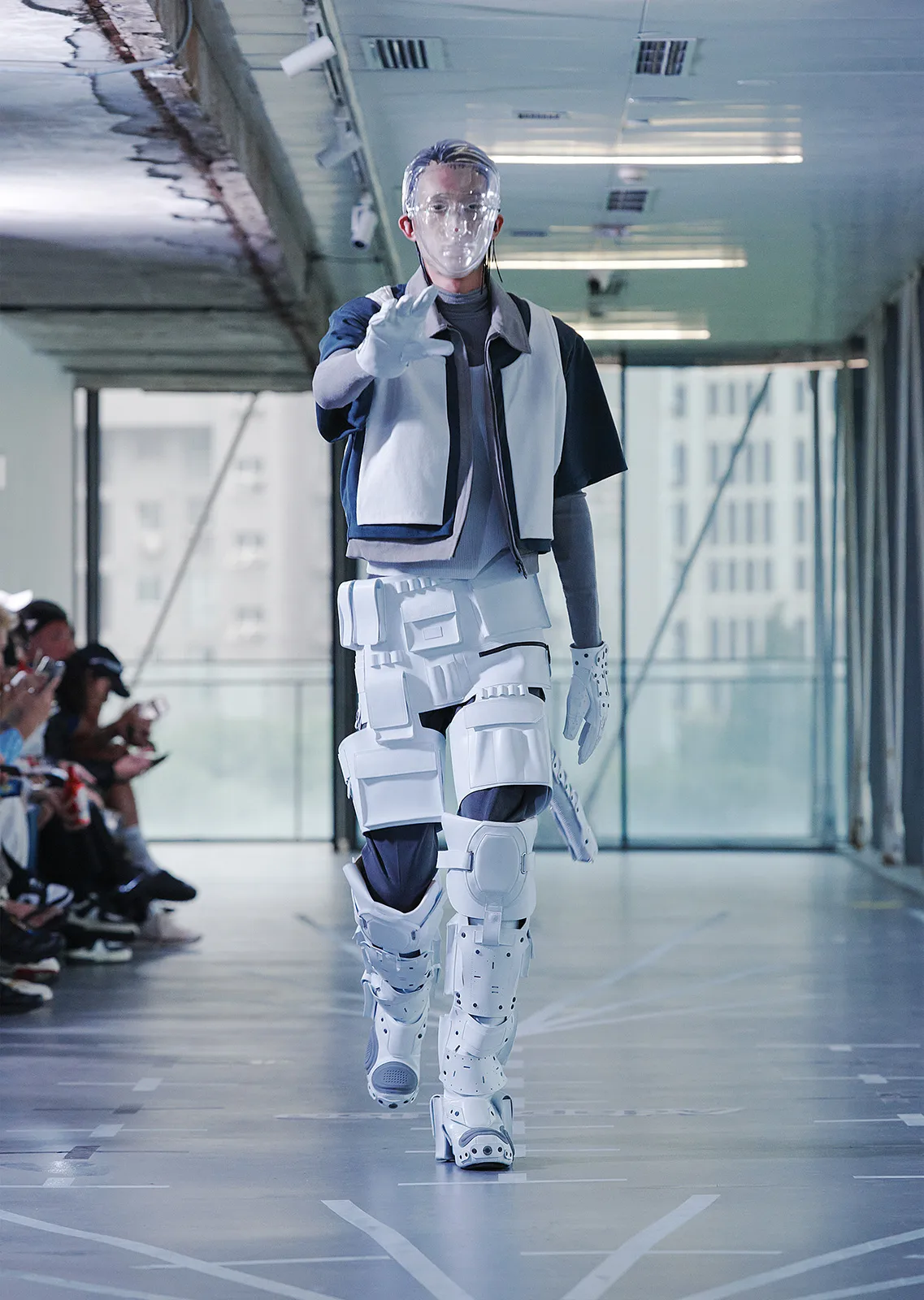 Xander Zhou 32