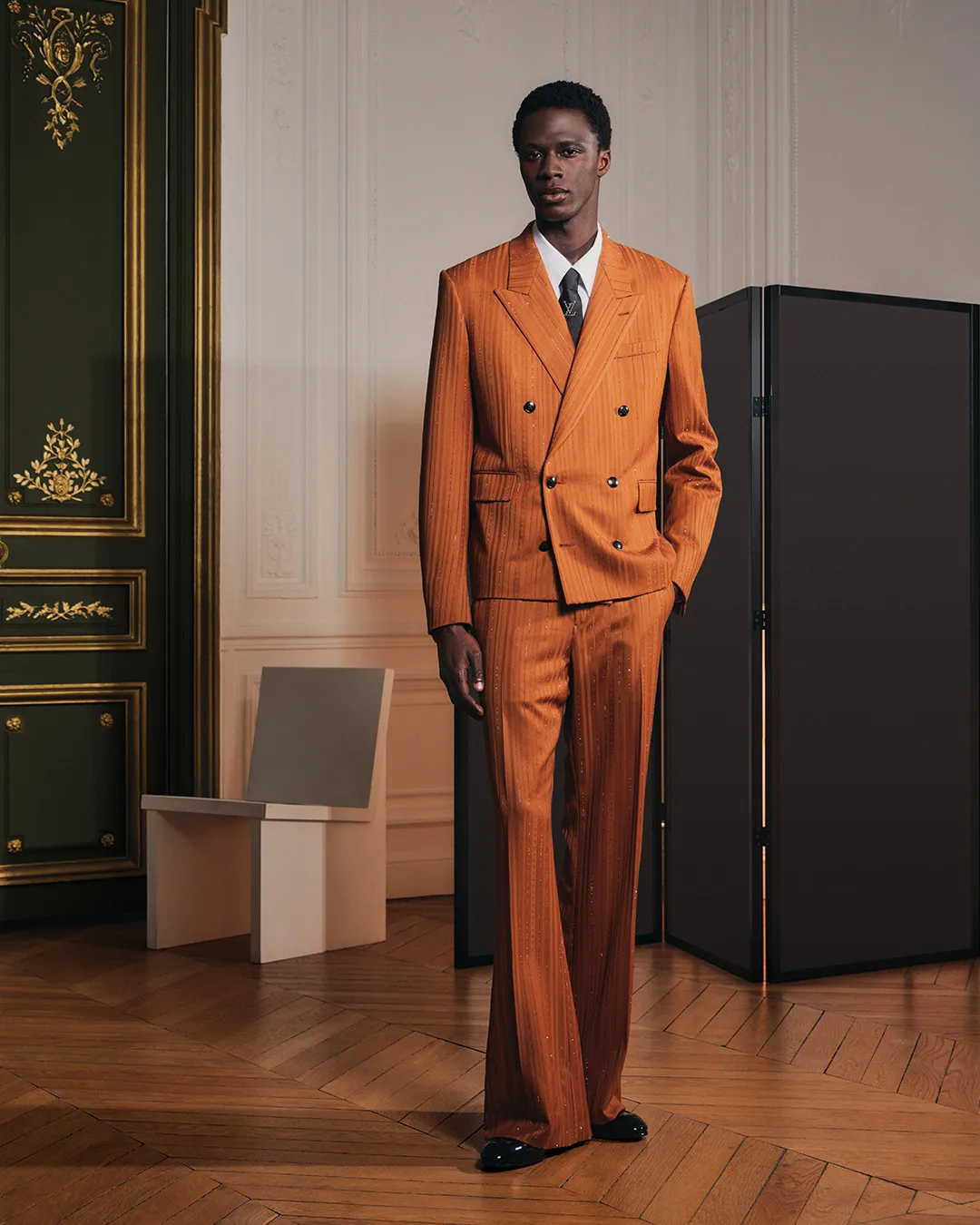 LOUIS-VUITTON-MENrsquo;S-NEW-FORMAL-FALL-WINTER-2025-LOOK-16