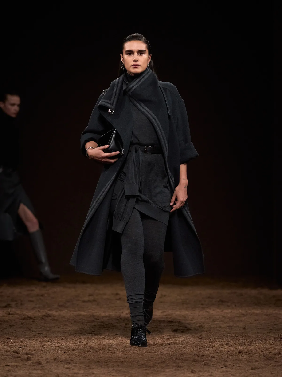 HERMES_WRTW_FW25_Runway_FilippoFior_25.jpg