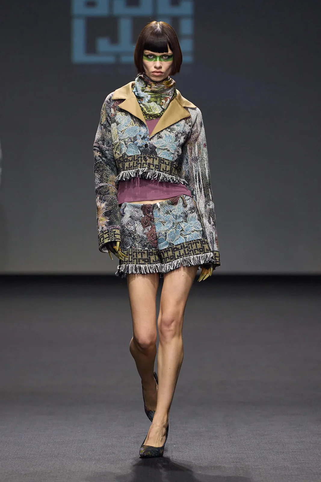 TARA-BABYLON_DUBAI-FASHION-WEEK_AW25-26_040