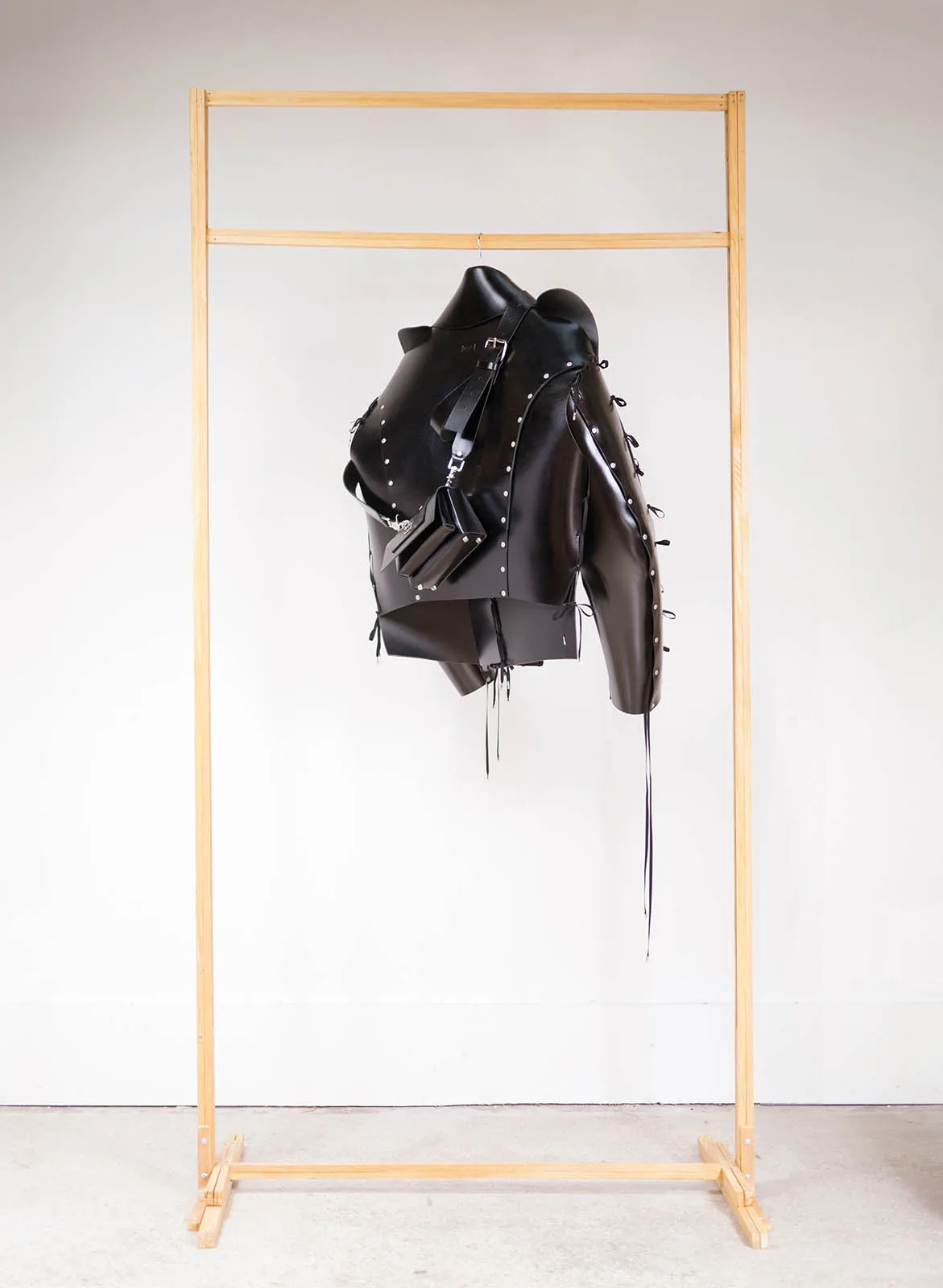 Niels Peeraer Metalmagazine 11