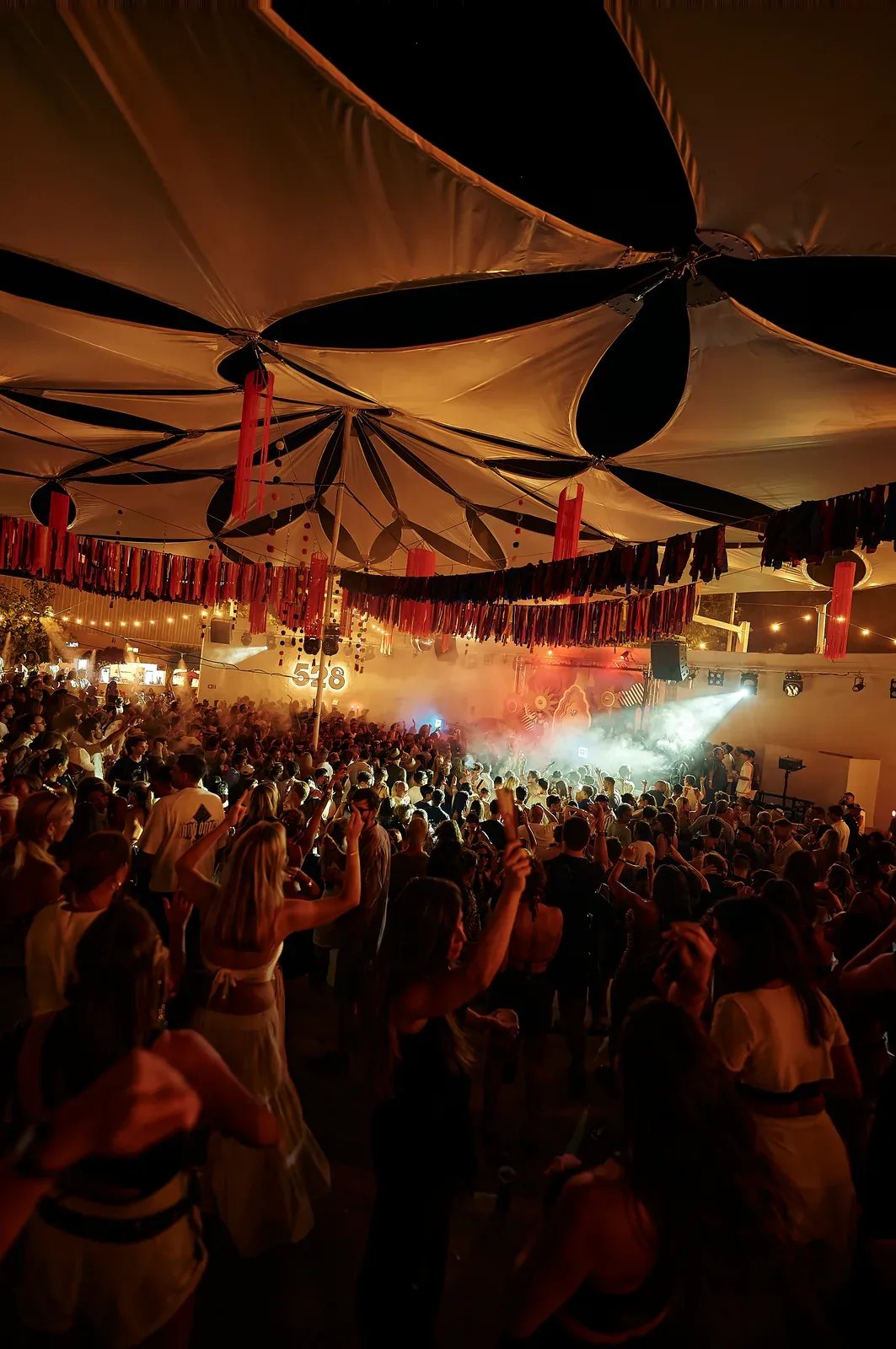 metal-the-gardens-of-babylon-x-brunch-electronik-ibiza-17