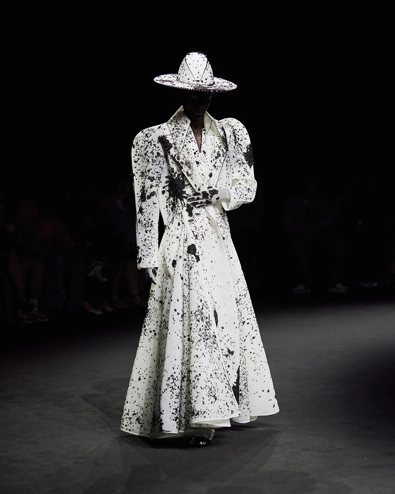 Robert_Wun_Fall-Winter_2025_Couture_5