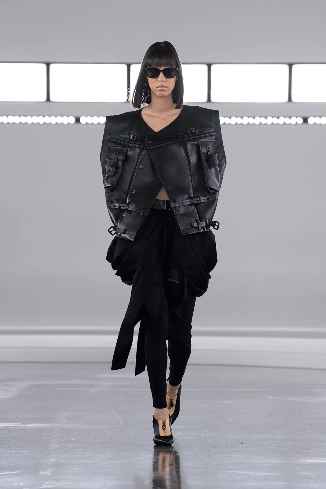 Louis_Vuitton_Women_s_Pre-Fall_2024_50