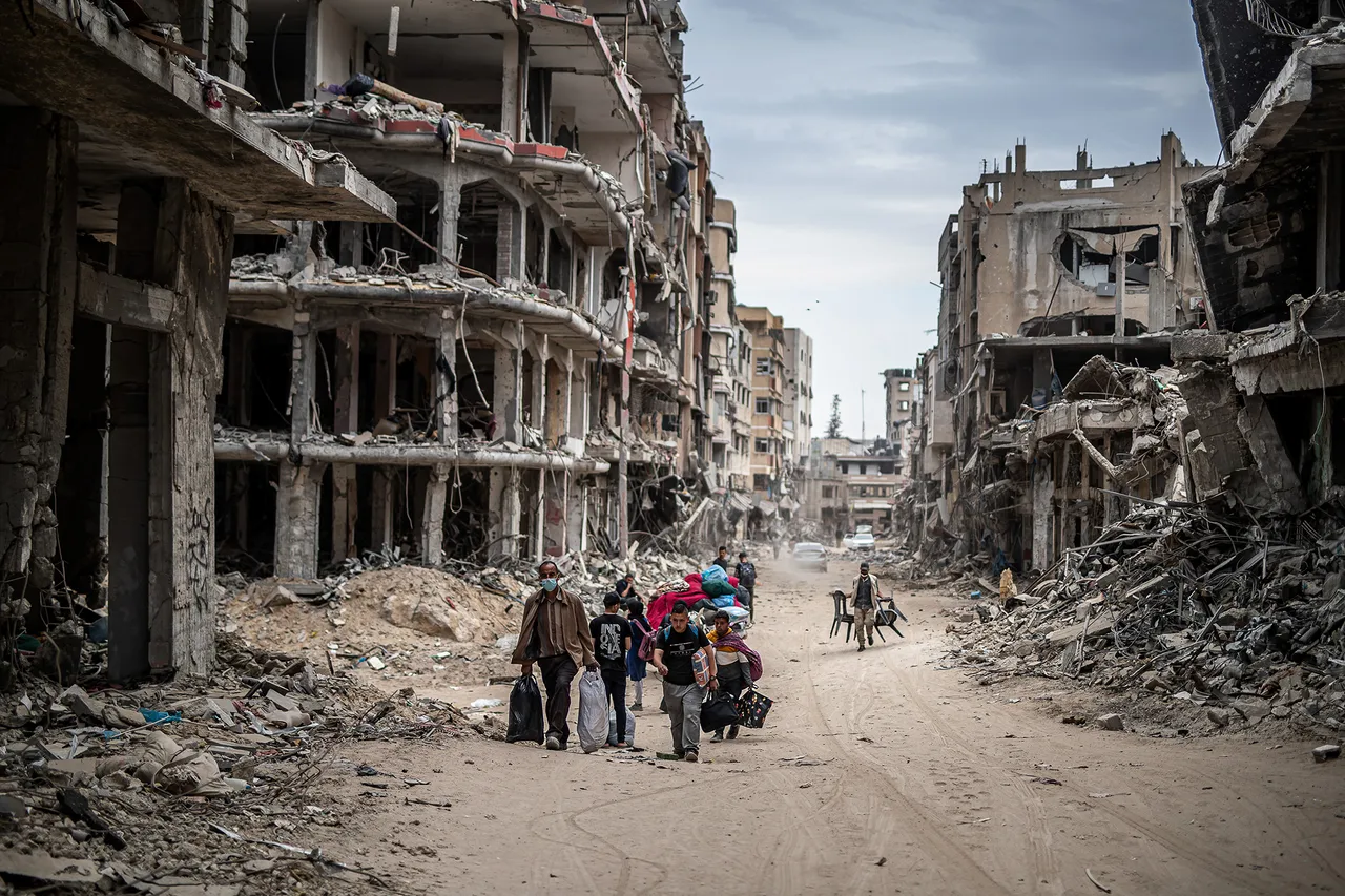 01_I-Grant-You-Refuge_Jehad-Al-Sharafi