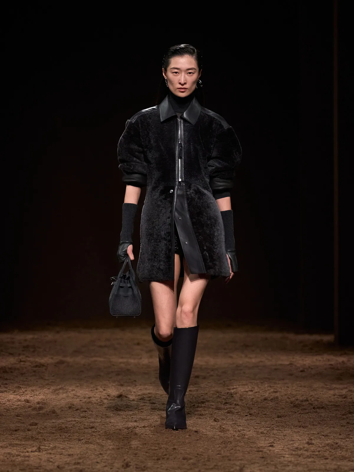 HERMES_WRTW_FW25_Runway_FilippoFior_34.jpg