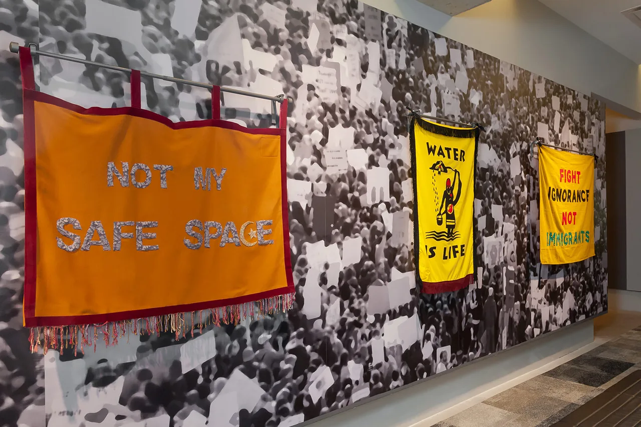 Making Change Installation 11.jpg