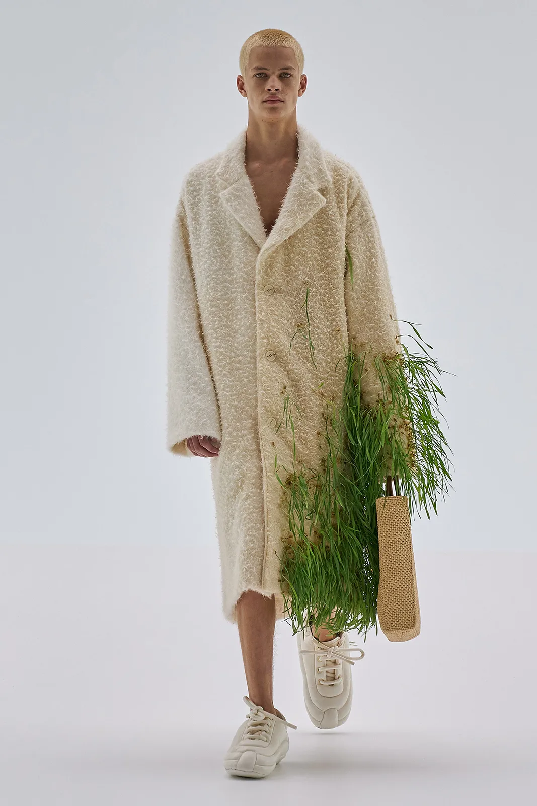 Loewe S S23 Mens Show Runway Look 55 Front Rgb Cropped 2x3 55