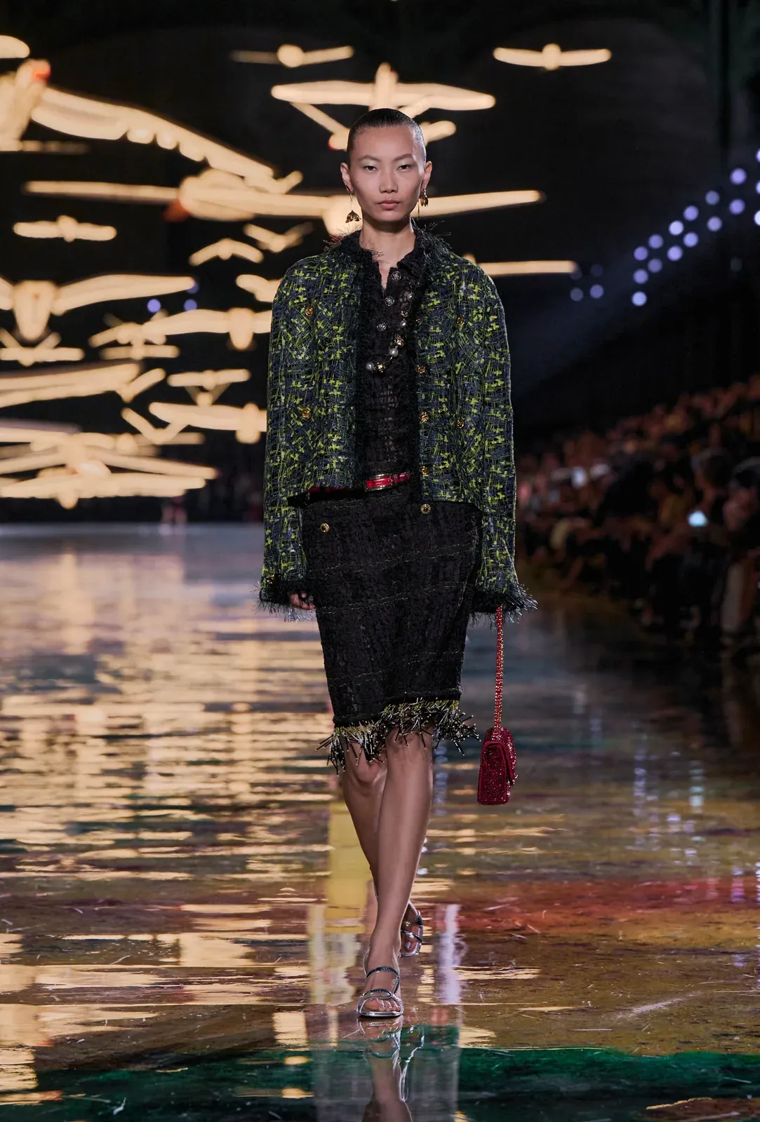 metal-chanel-ss27-71