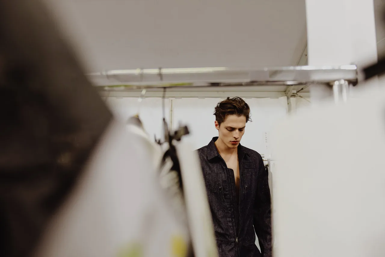 Emporio Armani S S2019 Metalmagazine 38