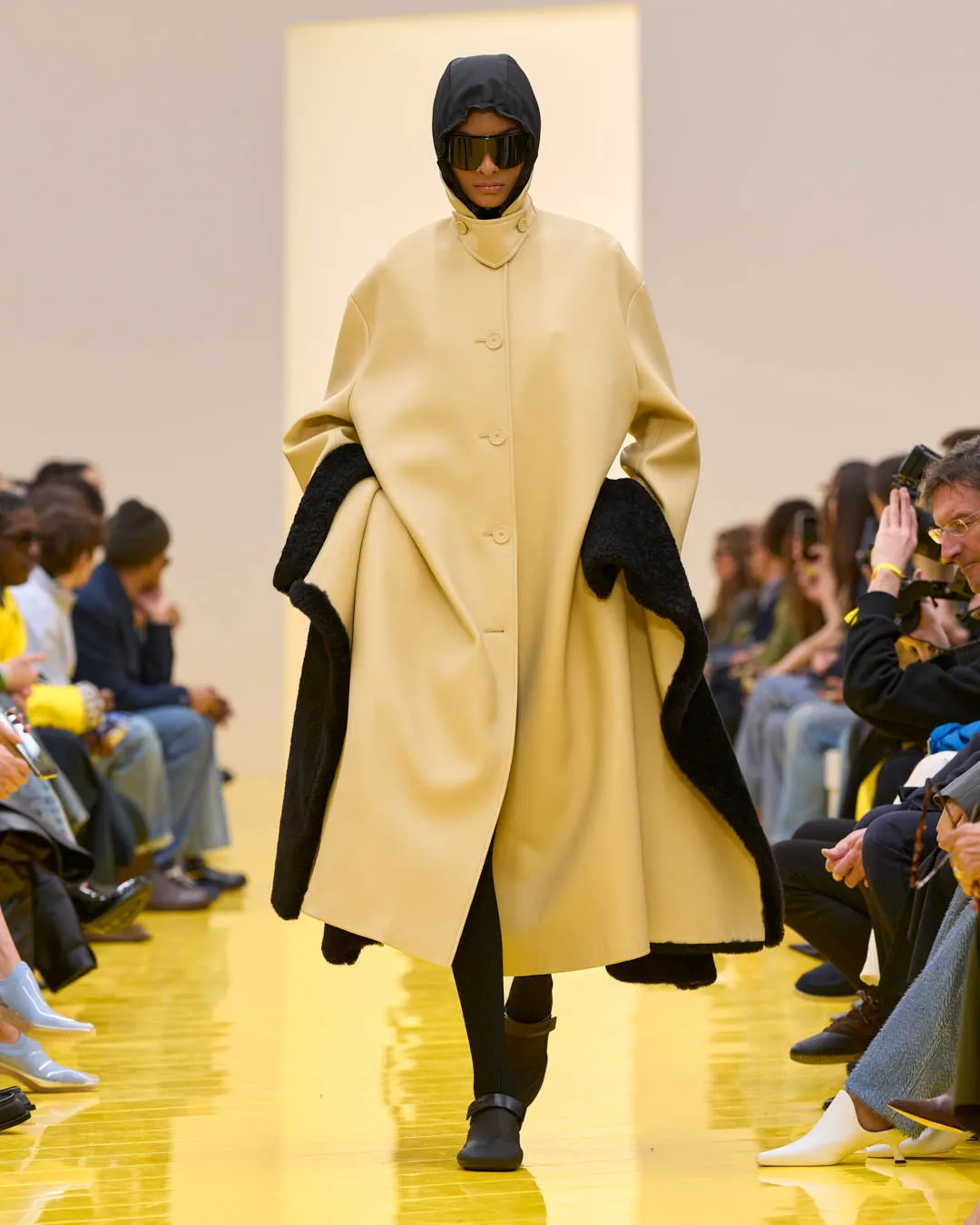 LOEWE_FAL-WINTER-26_12