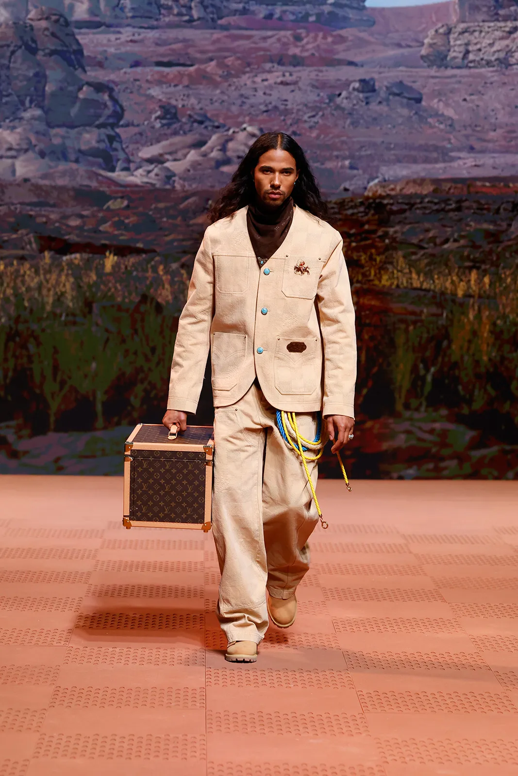 LOUIS_VUITTON_MENS_FALL_WINTER_2024_22