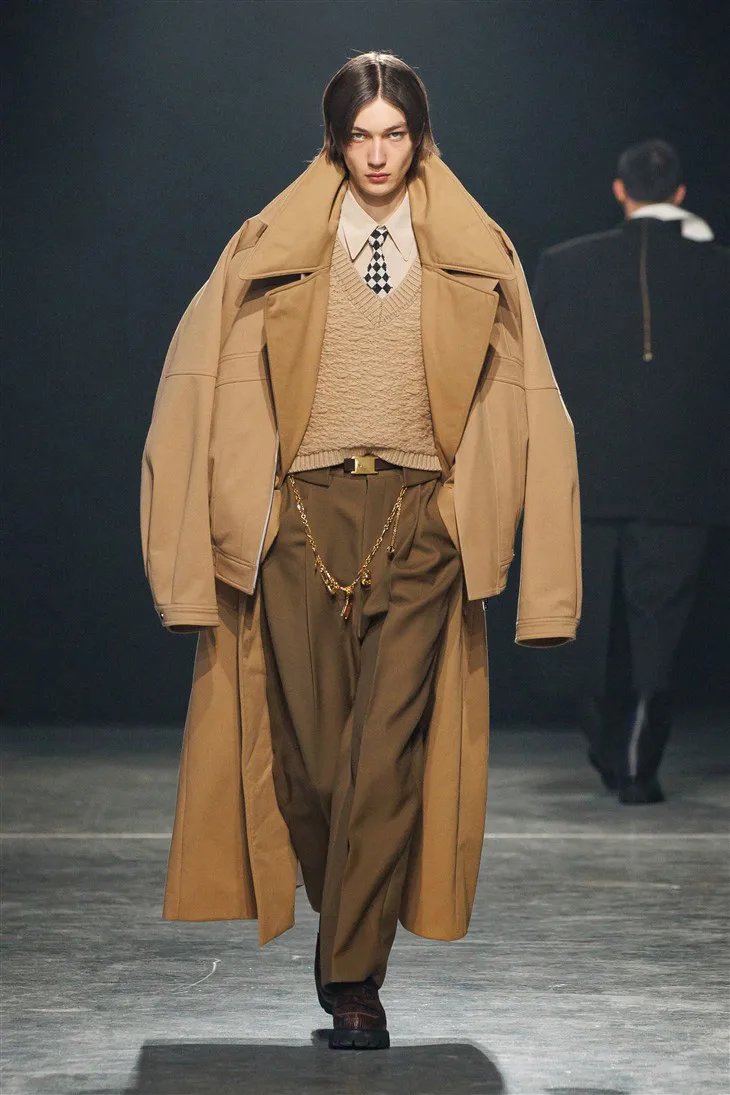 Sean-Suen_fw24_runway_2