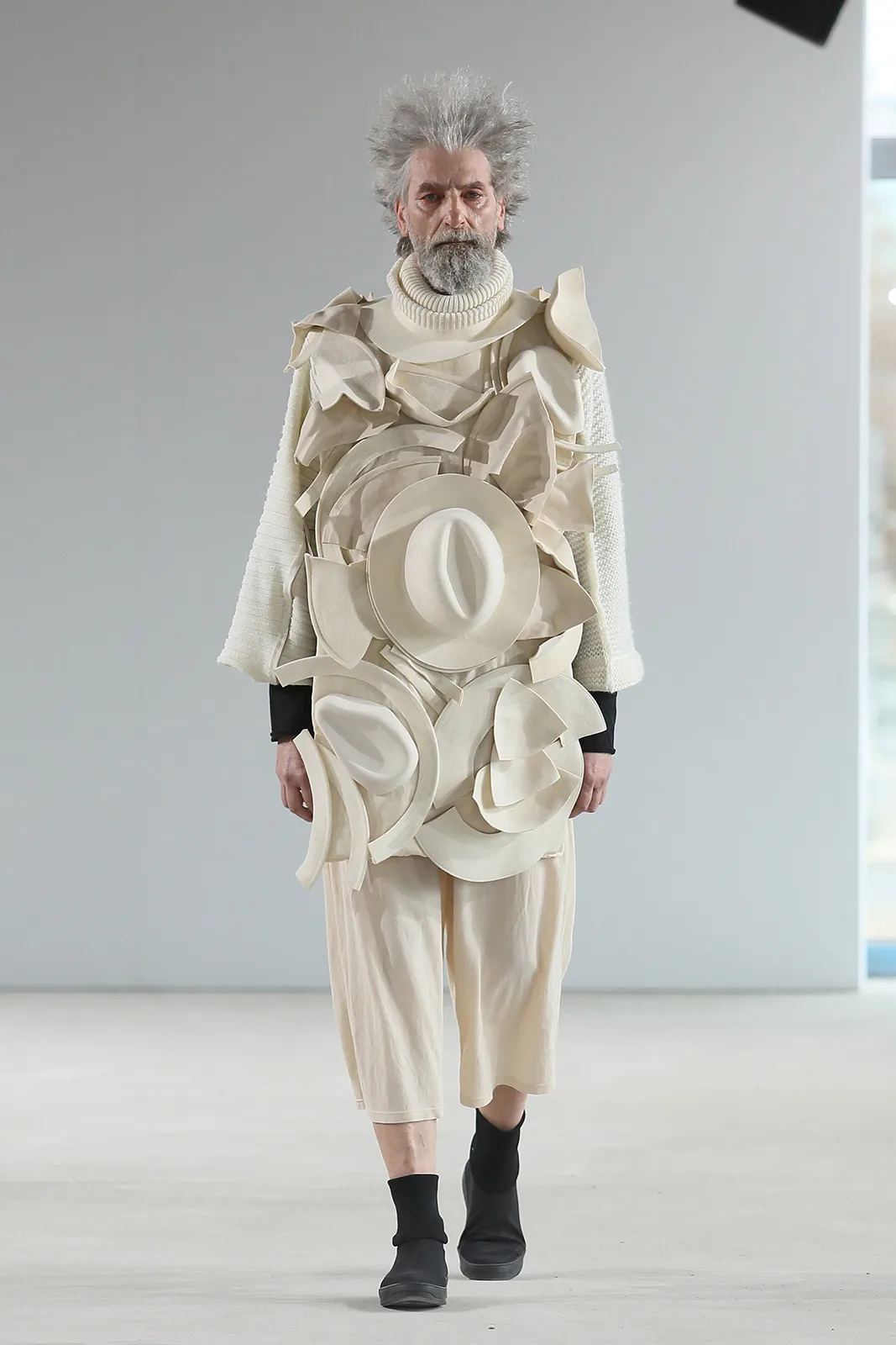 DZHUS_AW24_Look13_by_Boris_Marberg_for_BFW
