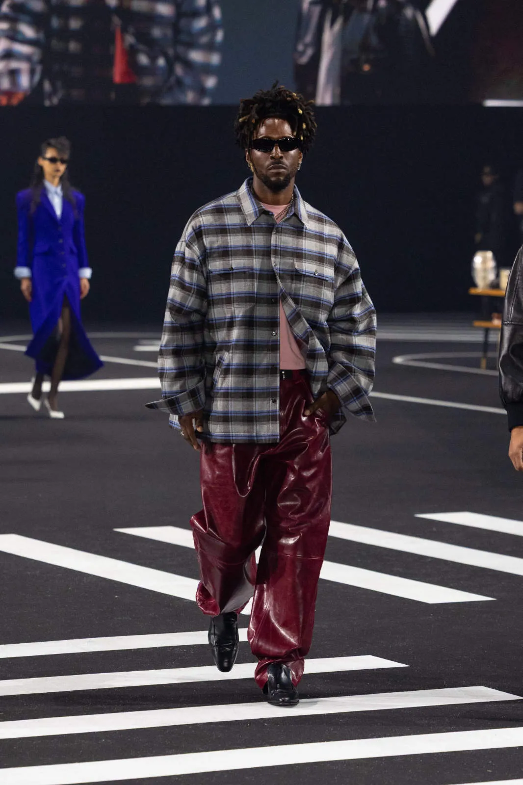 WillyChavarria_fw26_runway_Press_look035