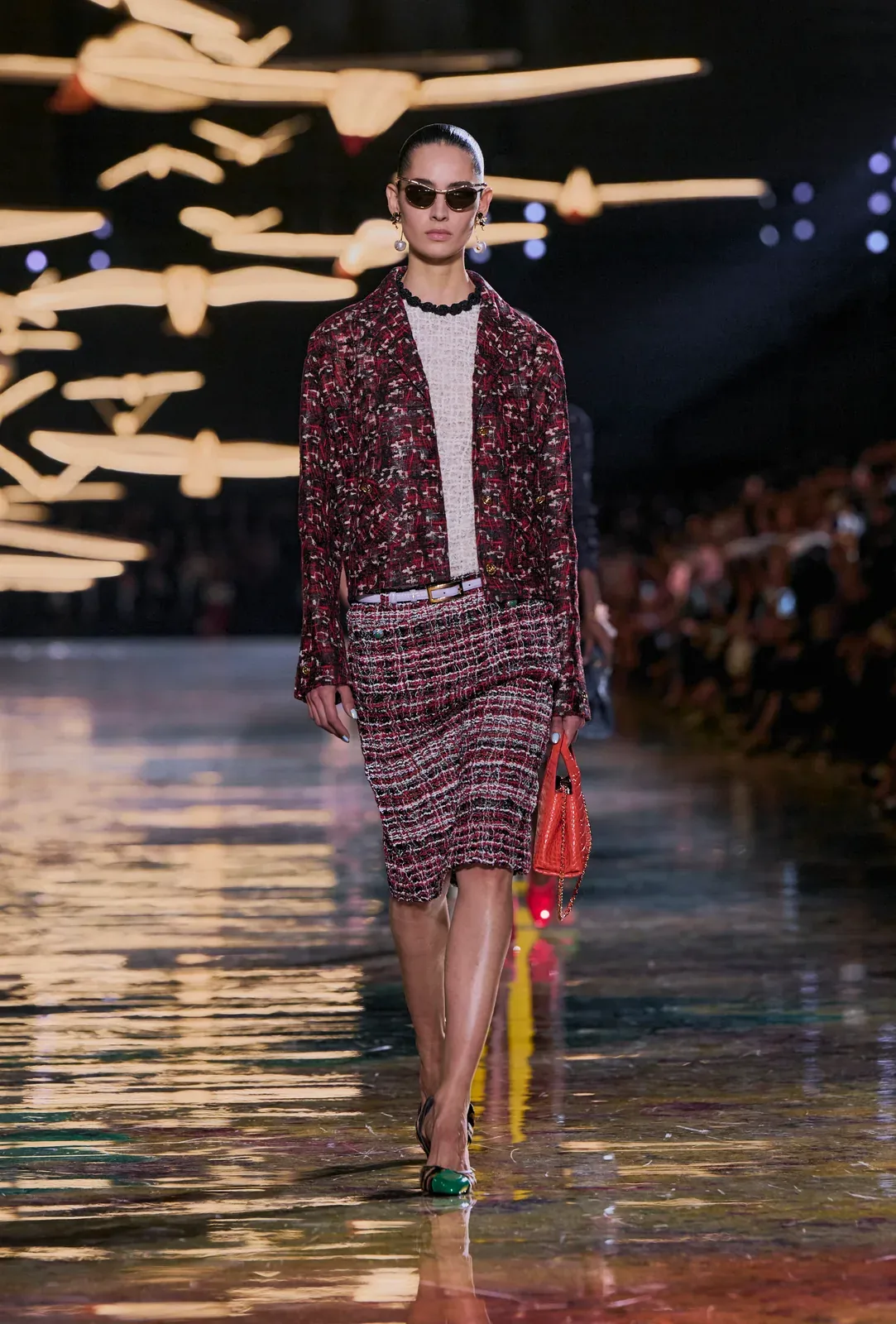 metal-chanel-ss27-77