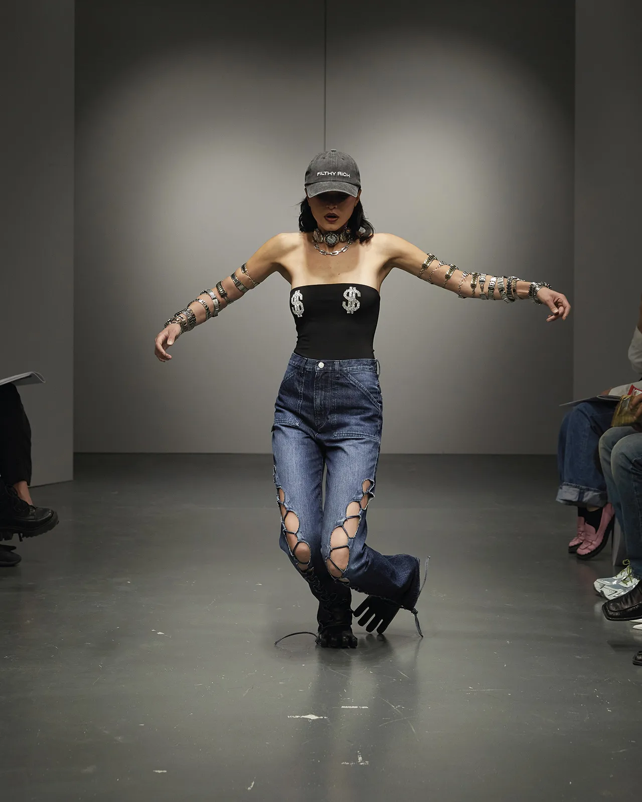 Avavav Runway Loo K10