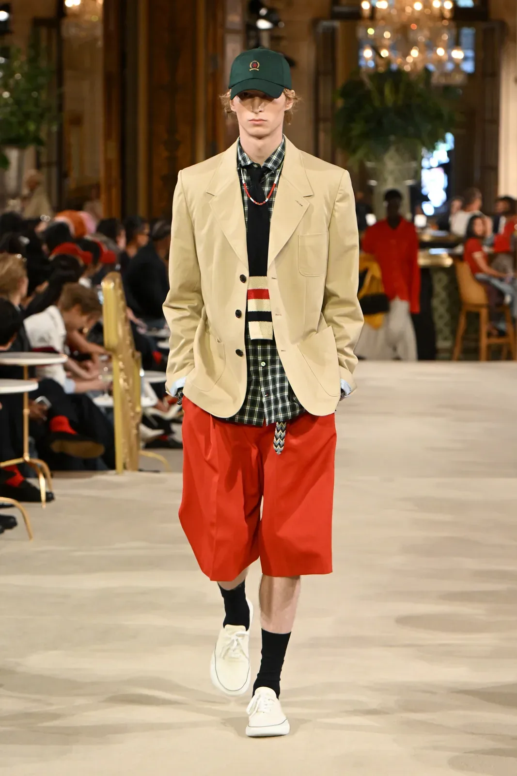 metal-tommy-hilfiger-spring-2027-07