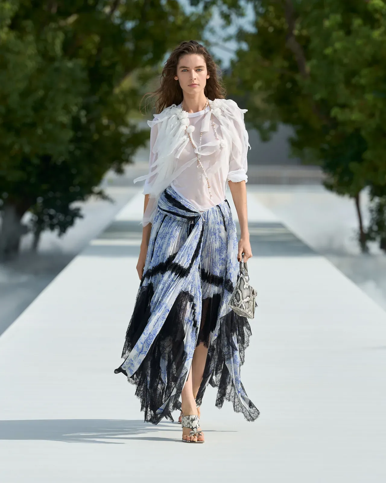 metal-dior-ss27-11.webp