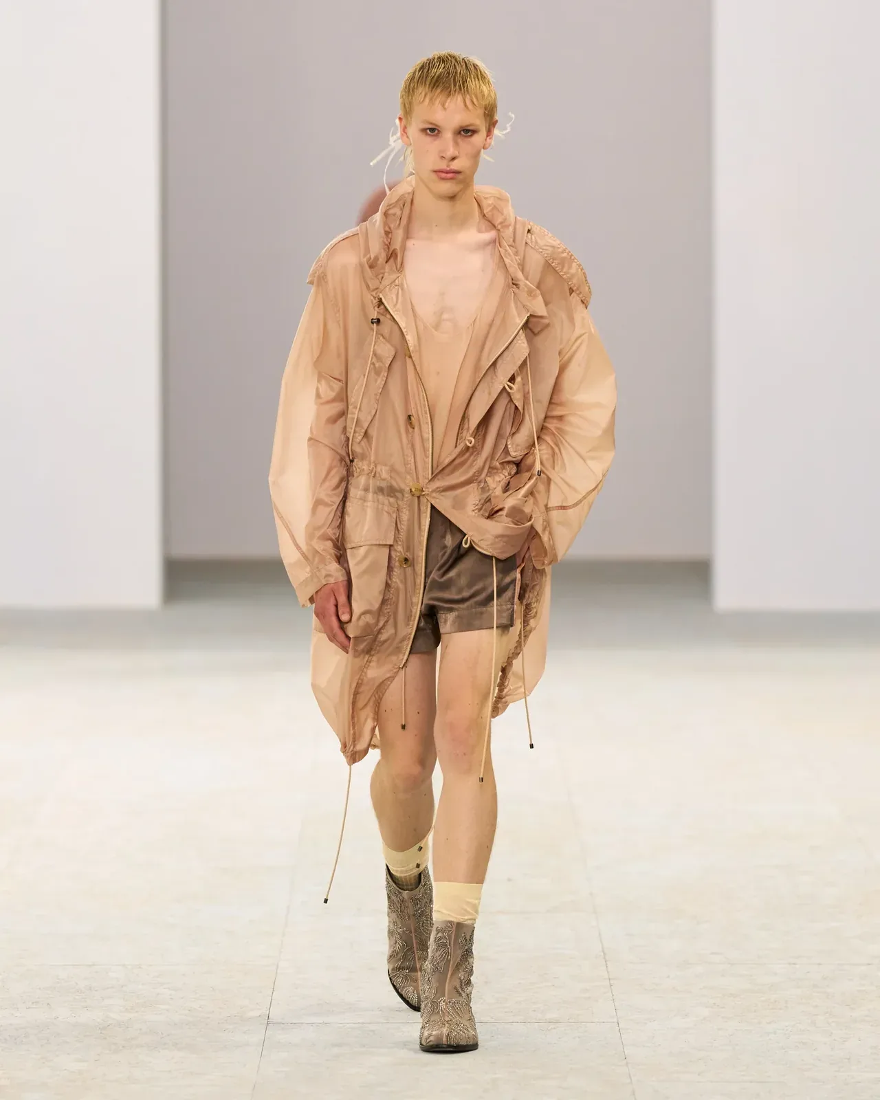 metal-dries-van-noten-s-s-2027-menswear-03