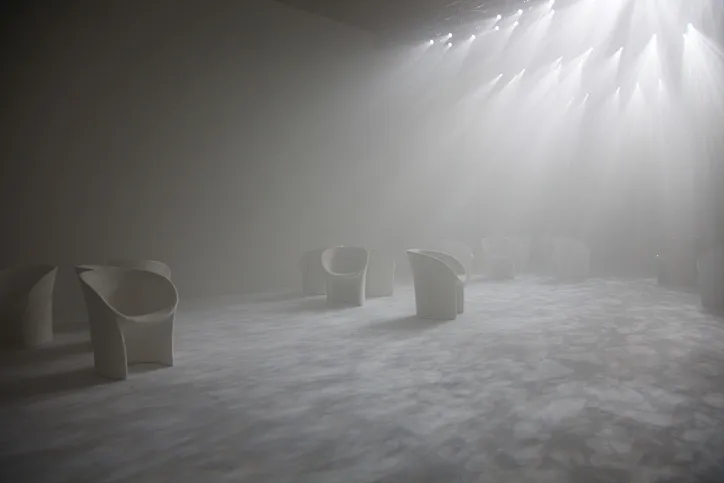 Tokujin Yoshioka