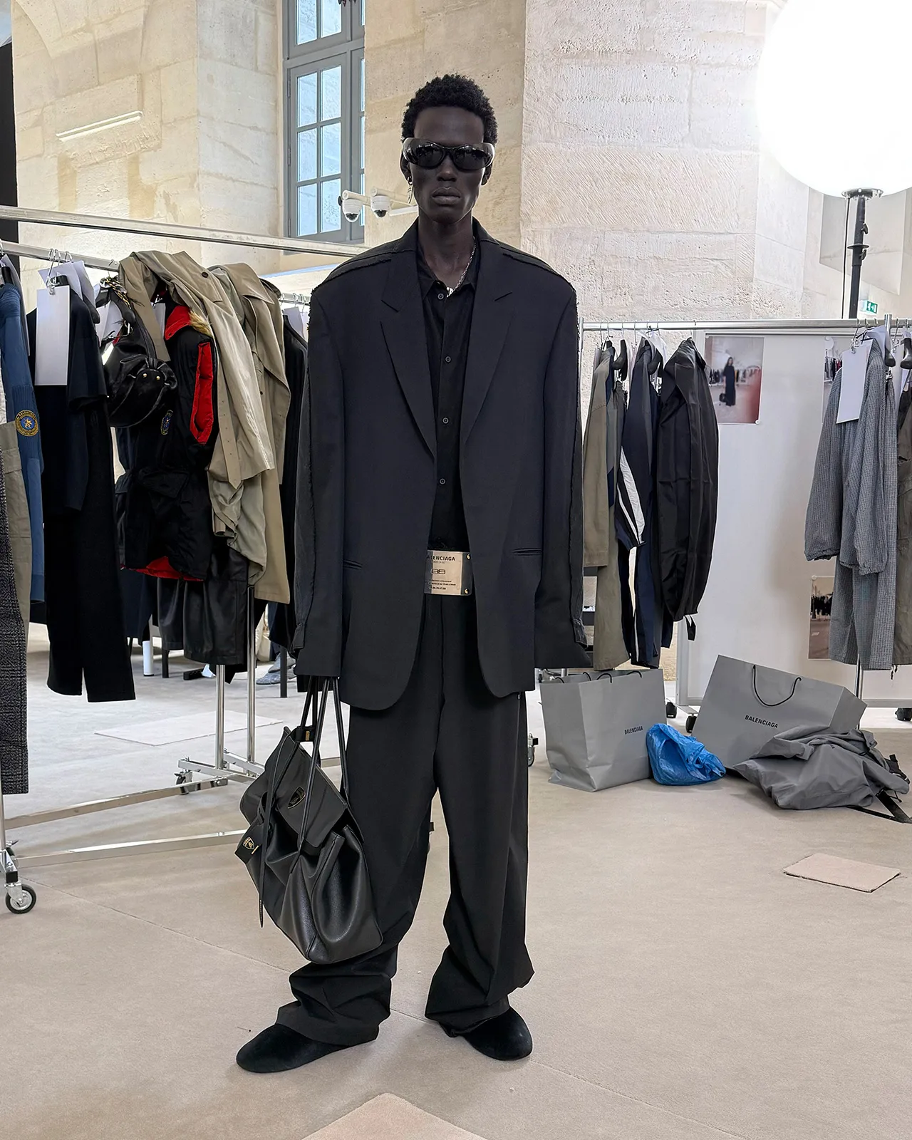 BALENCIAGA-FALL-25-LOOK-18_SONAGO.jpg