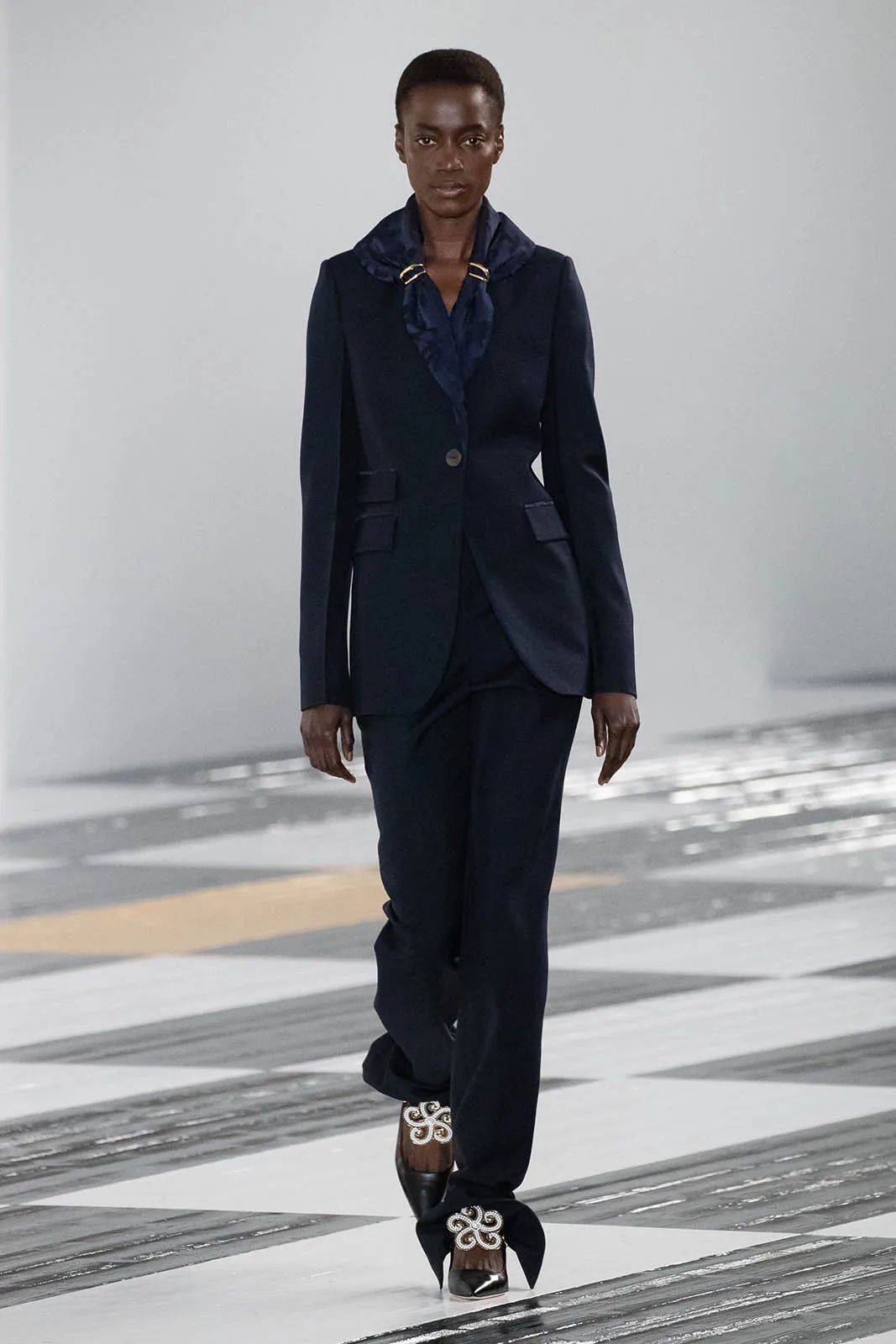 Loewe F W 2020 Metalmagazine 19