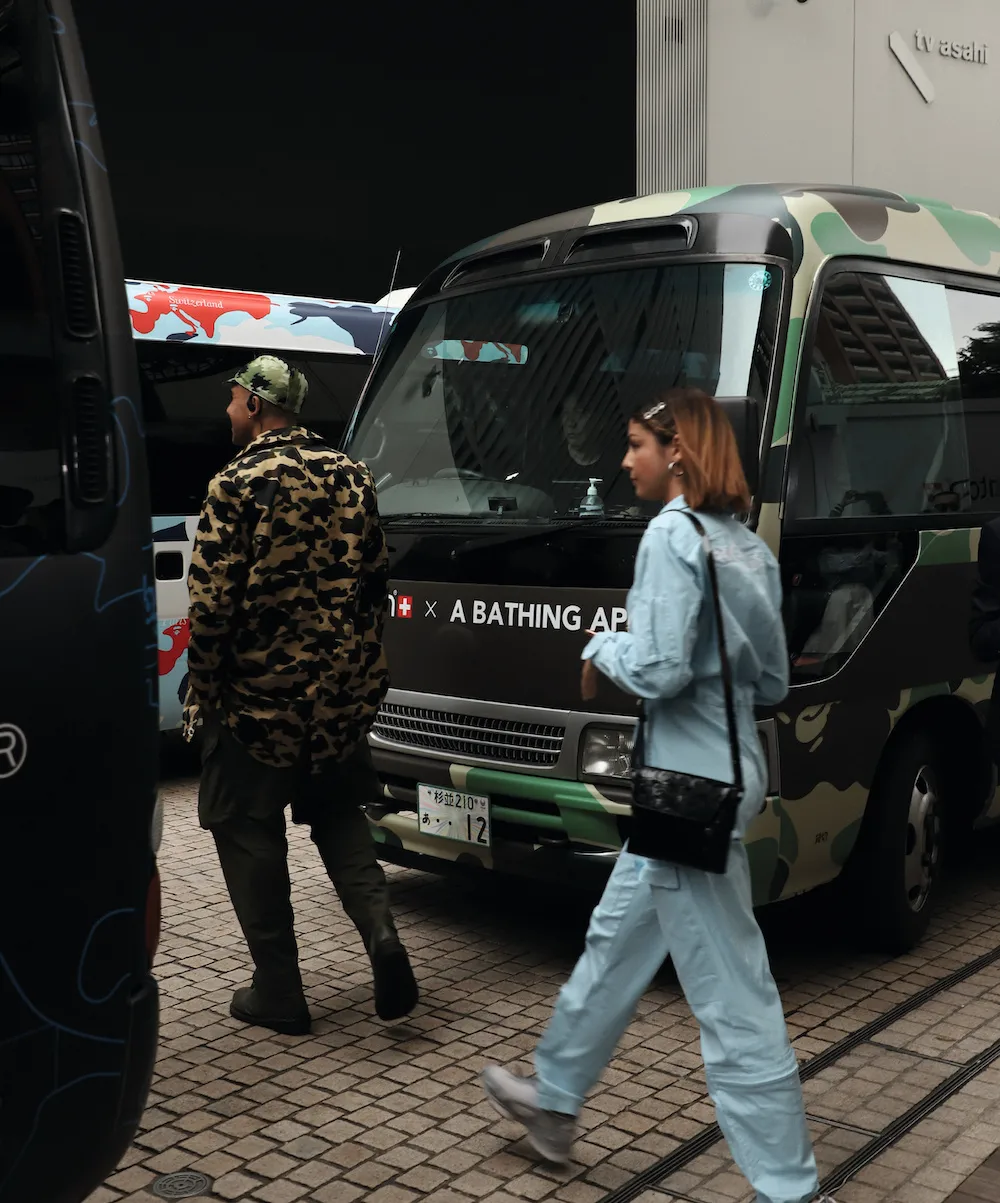 Sm01 19 Swatch X Bape Pr Event Camo Busses Print