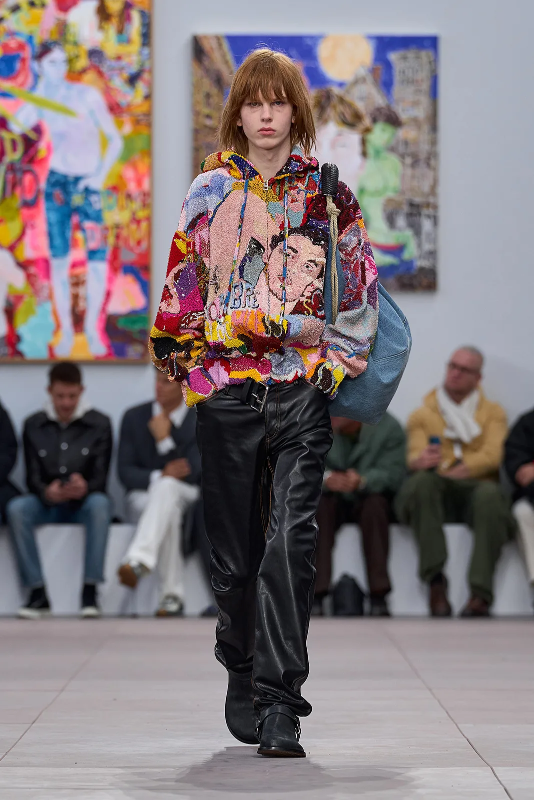 LOEWE_FW24_MW_SHOW_54