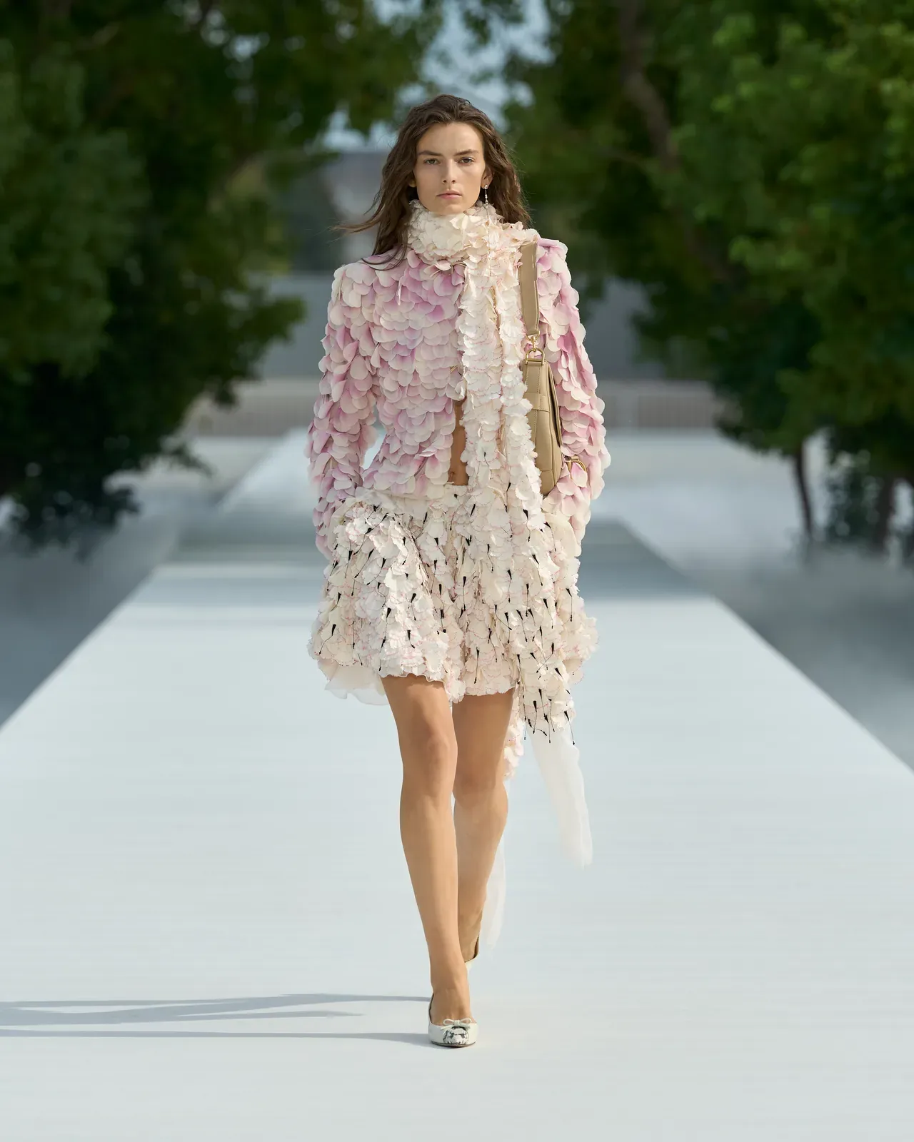 metal-dior-ss27-04.webp