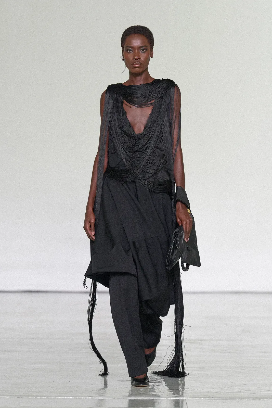 metal-bottega-veneta-ss-2027-34.webp