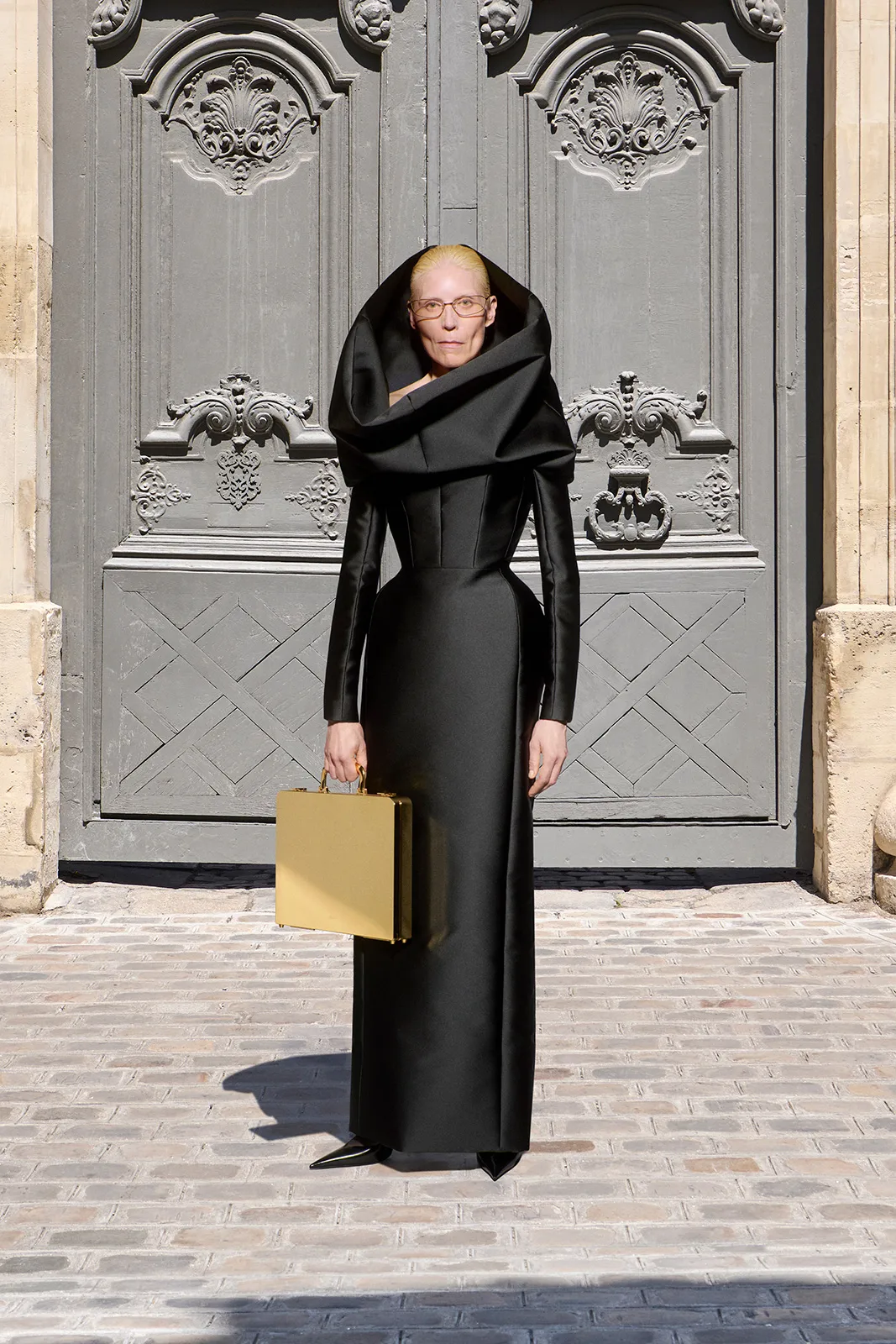 BALENCIAGA-COUTURE-54-LOOK-38_MINTTU