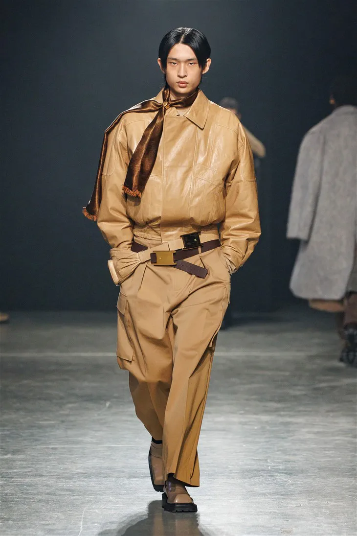 Sean-Suen_fw24_runway_4