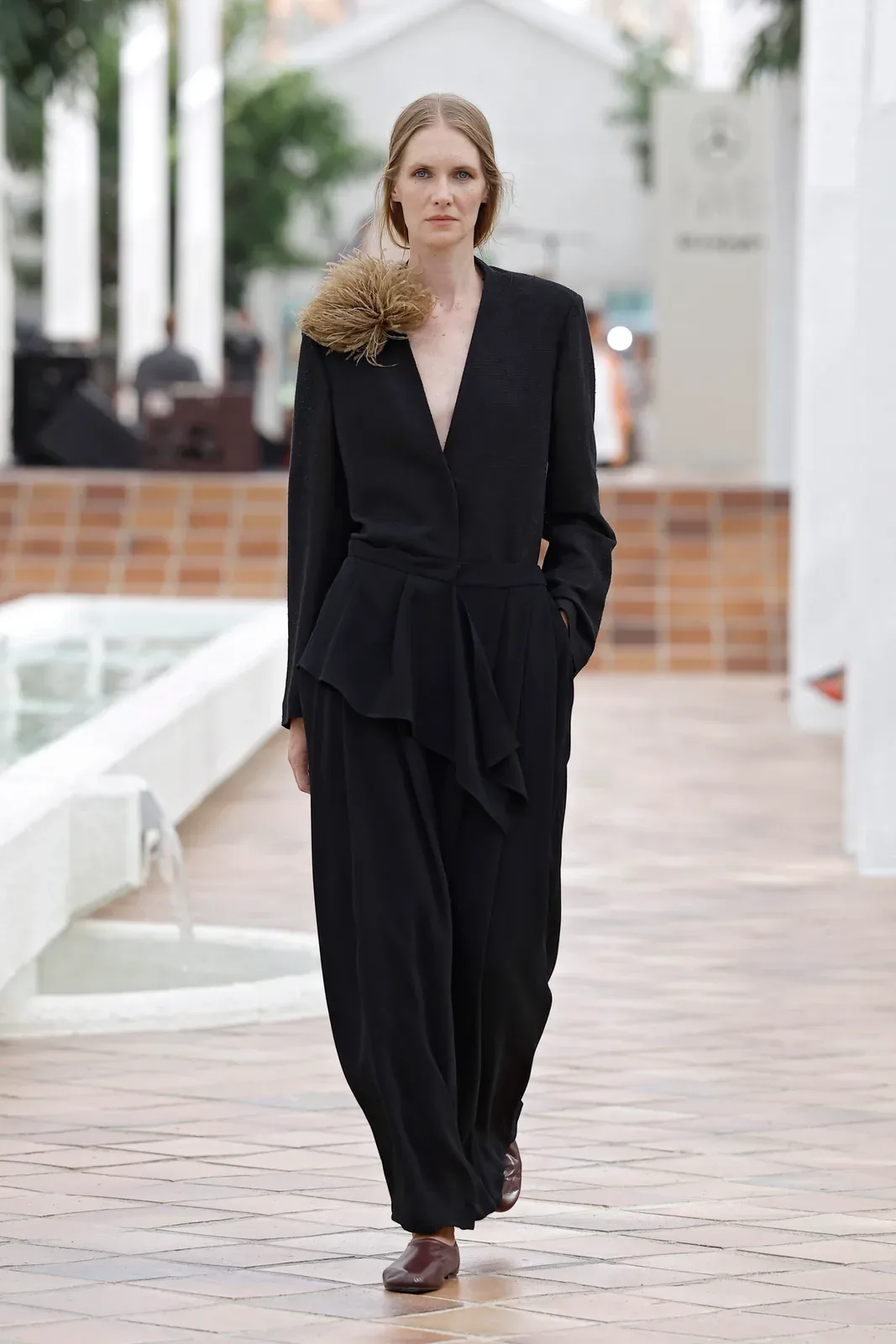 metal-adolfo-dominguez-ss27-25