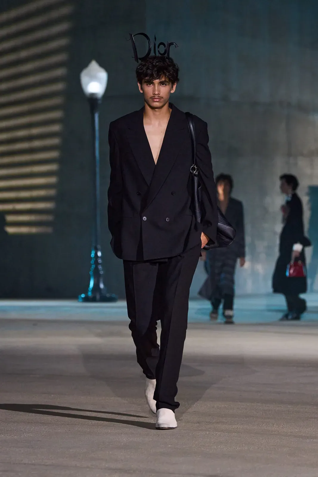metal-jonathan-anderson-takes-over-la-for-his-cruise-2026-debut-collection-18