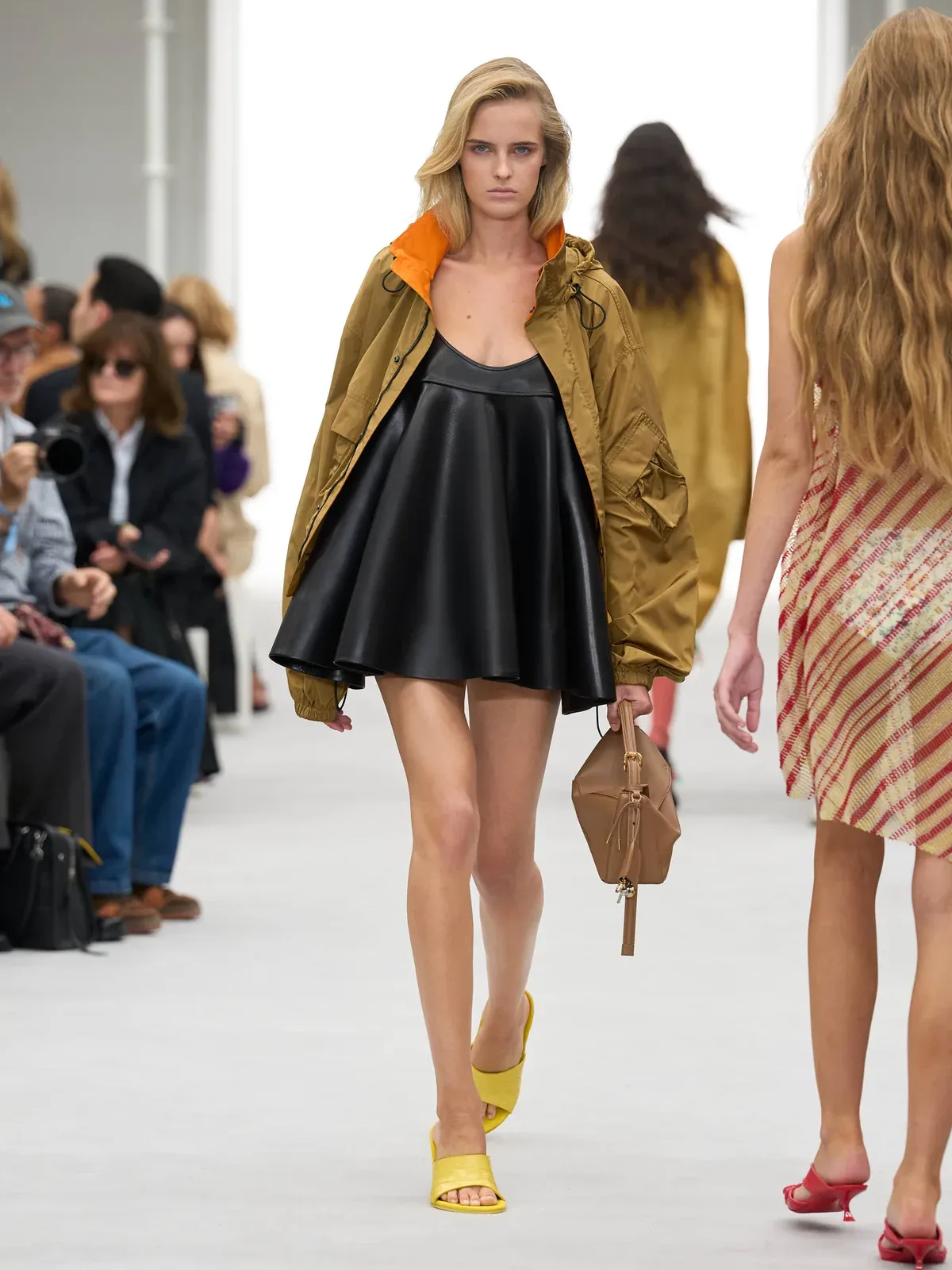 metal-loewe-ss27-32